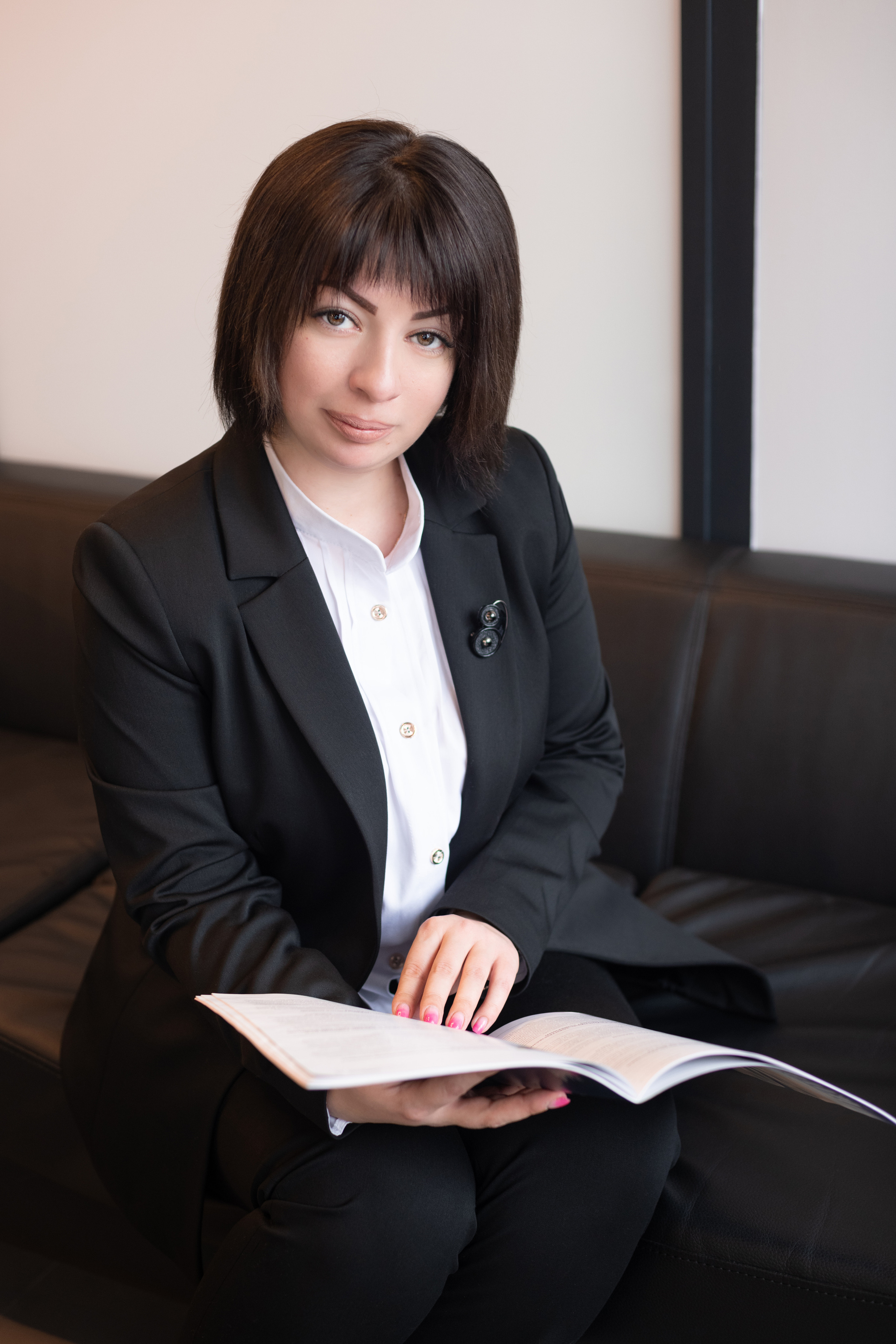 Фотосъёмка сотрудников, деловой женский и мужской портрет. Фотограф в Москве и области Синенкова Екатерина