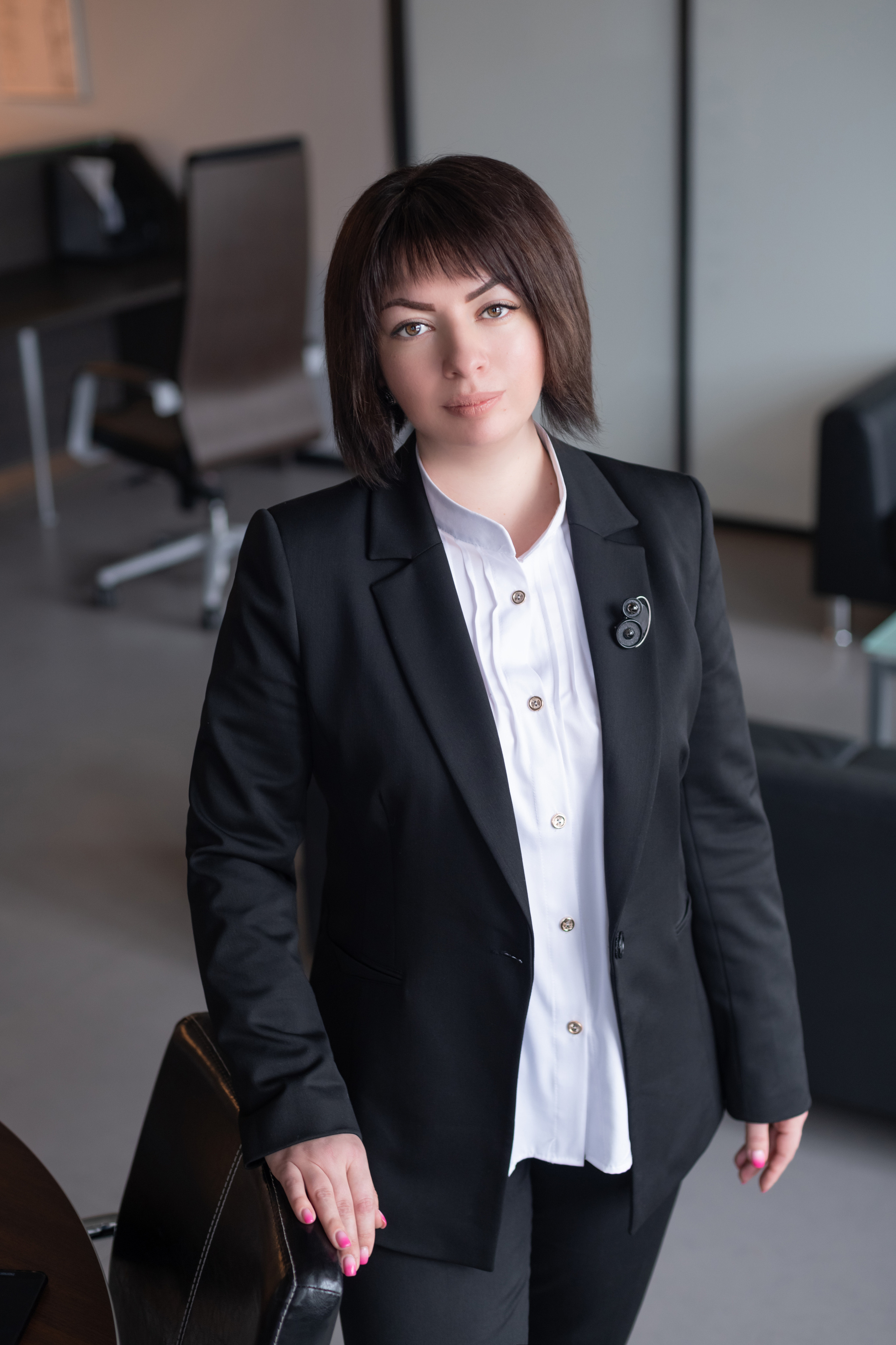 Фотосъёмка сотрудников, деловой женский и мужской портрет. Фотограф в Москве и области Синенкова Екатерина