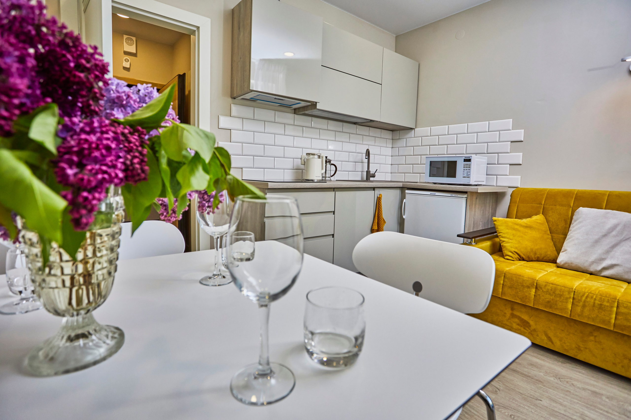 фотосъемка интерьеров гостиницпрофессиональный фотограф отелейпродающие фото для яндекса островок Островок, Суточно.ру, Твил, Отелло, Яндекс.Путешествия, Travelata , Hotellook фотограф для отеляинтерьерная съемка номеровфотосъемка апартаментоврекламное фото гостиниц