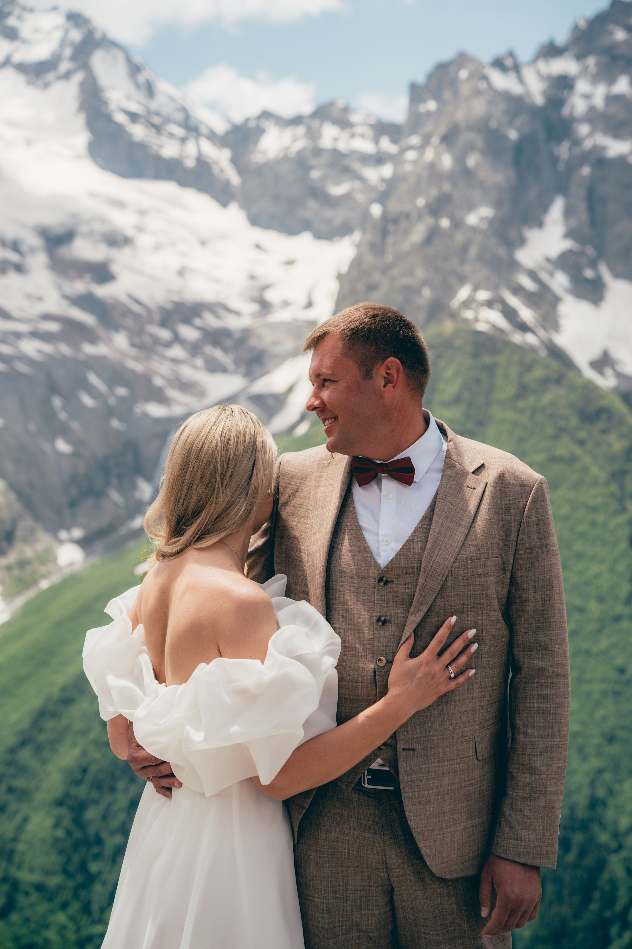 Съемка для брендов одежды КМВ Пятигорск, Железноводск, Ессентуки, Кисловодск Архыз Домбай Фотосессия. Фотограф КМВ|ГОРЫ Пятигорск Железноводск Ессентуки Кисловодск Домбай Архыз Эльбрус