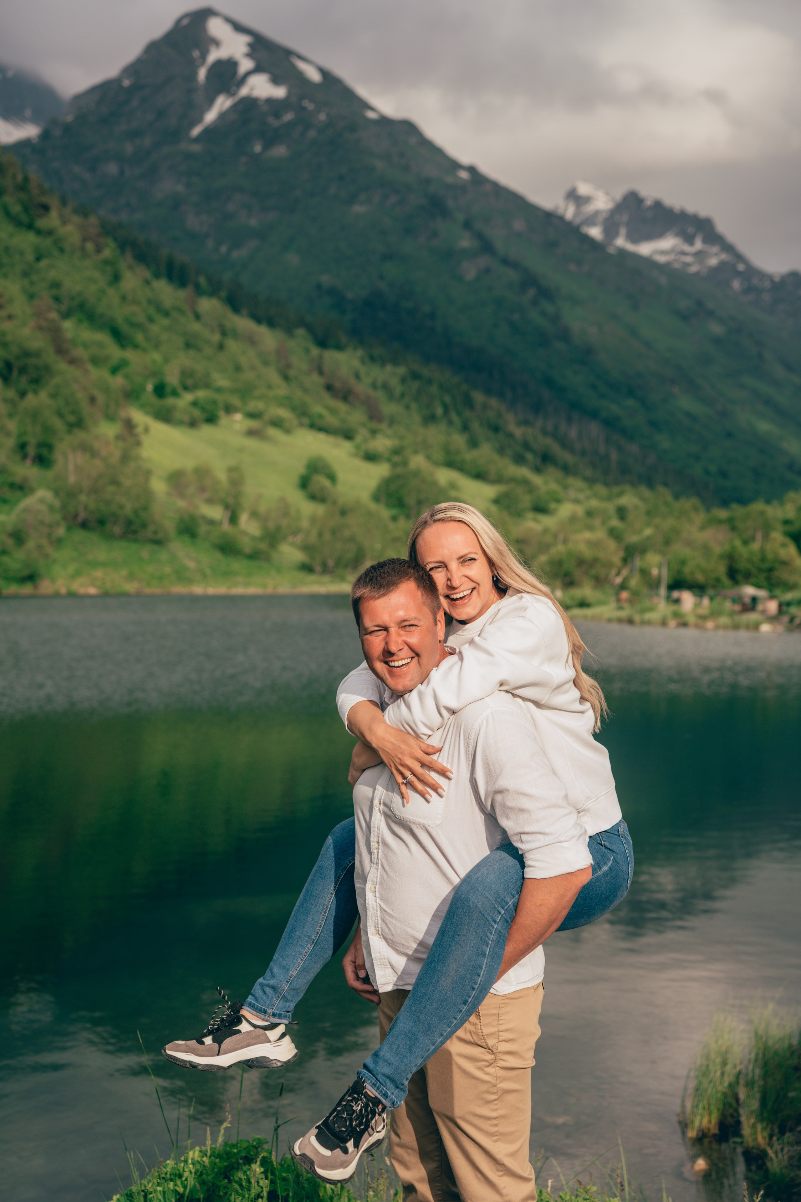 Съемка для брендов одежды КМВ Пятигорск, Железноводск, Ессентуки, Кисловодск Архыз Домбай Фотосессия. Фотограф КМВ|ГОРЫ Пятигорск Железноводск Ессентуки Кисловодск Домбай Архыз Эльбрус