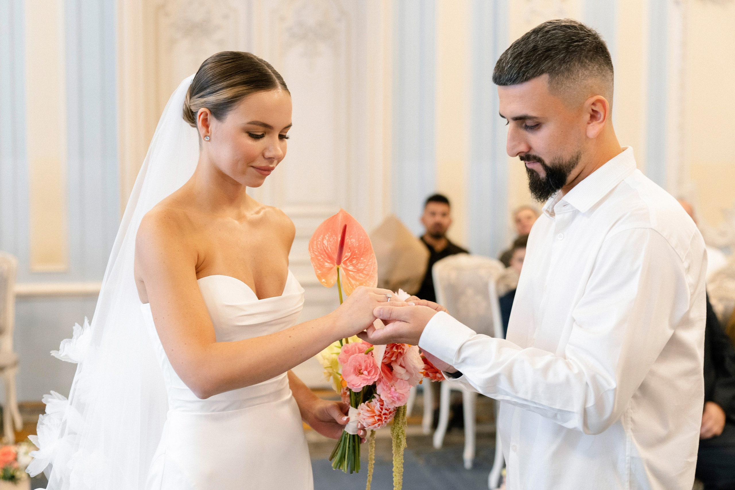 Андрей и Алина. Питер. Утро в отеле Angleter и банкет в Сезонах. Цифра и плёнка. Свадебный фотограф Катерина Чулкова
