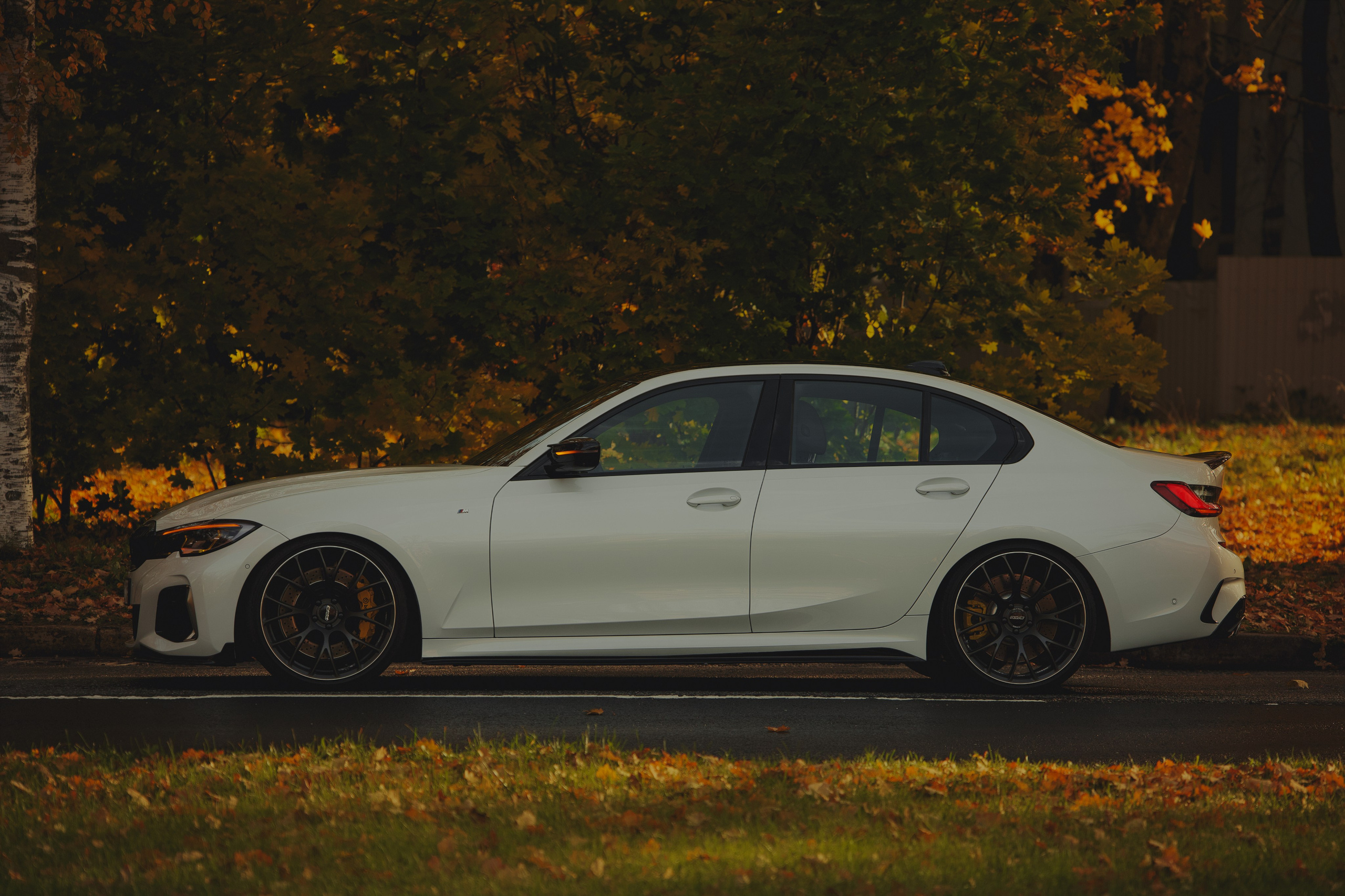 BMW 3 sedan. Портретный и автомобильный фотограф в Санкт-Петербурге Евгений Черепанов