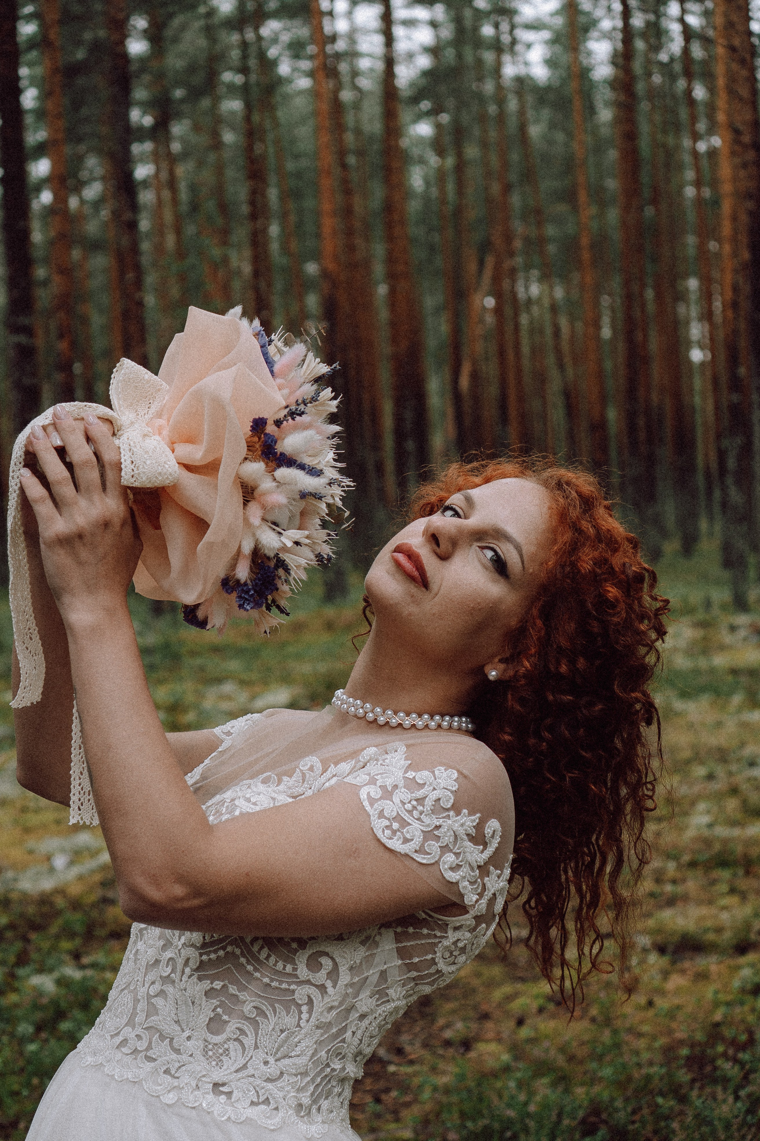 СВАДЕБНАЯ ФОТОСЕССИИЯ ПАРЫ В ГОРОДЕ ПРИОЗЕРСК В СОСНОВОМ ЛЕСУ И С ПИКАПОМ. Профессиональный фотограф, Санкт-Петербург — Виктория Богомолова