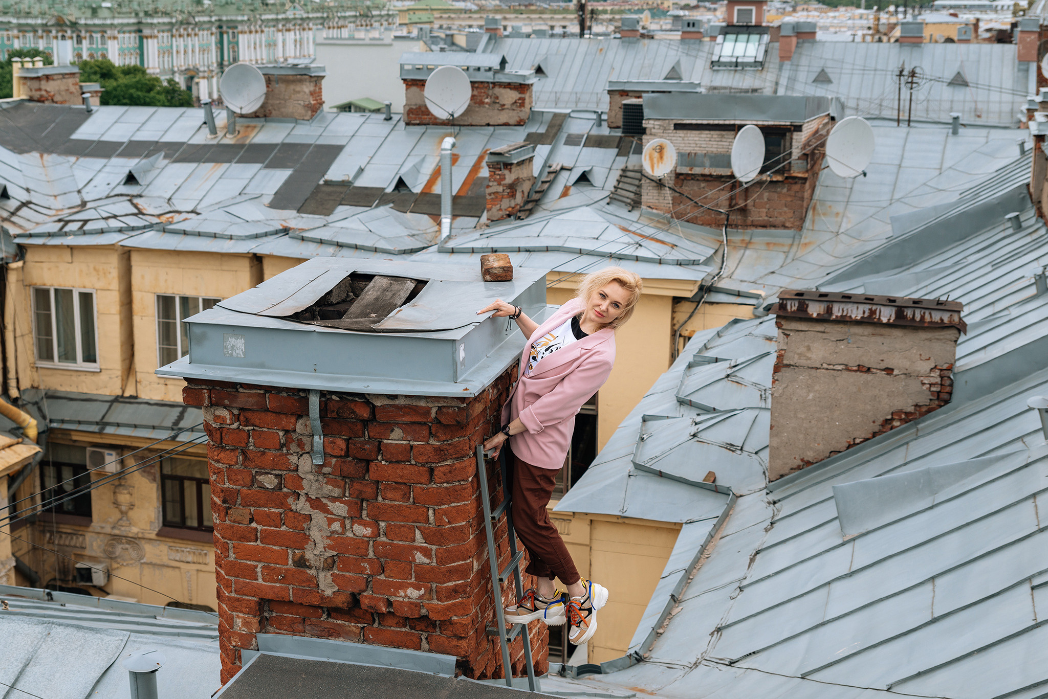 Девичник на крыше с видом на Исаакиевский собор. Репортажный фотограф в Санкт-Петербурге Анастасия Клёпова