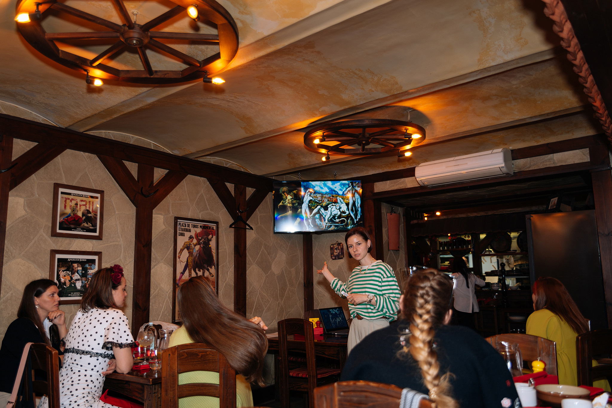 Испанский ужин. Репортажный фотограф в Санкт-Петербурге Анастасия Клёпова