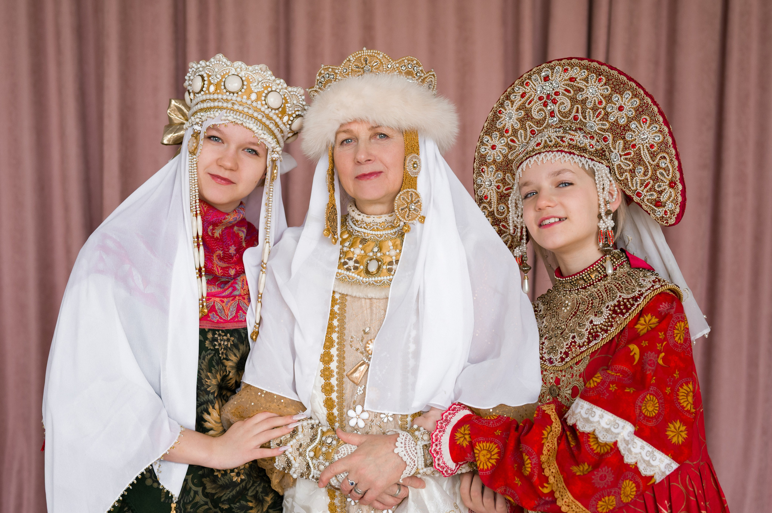 Фотосессия в русском народном костюме. Фотограф Юлия Кондратьева