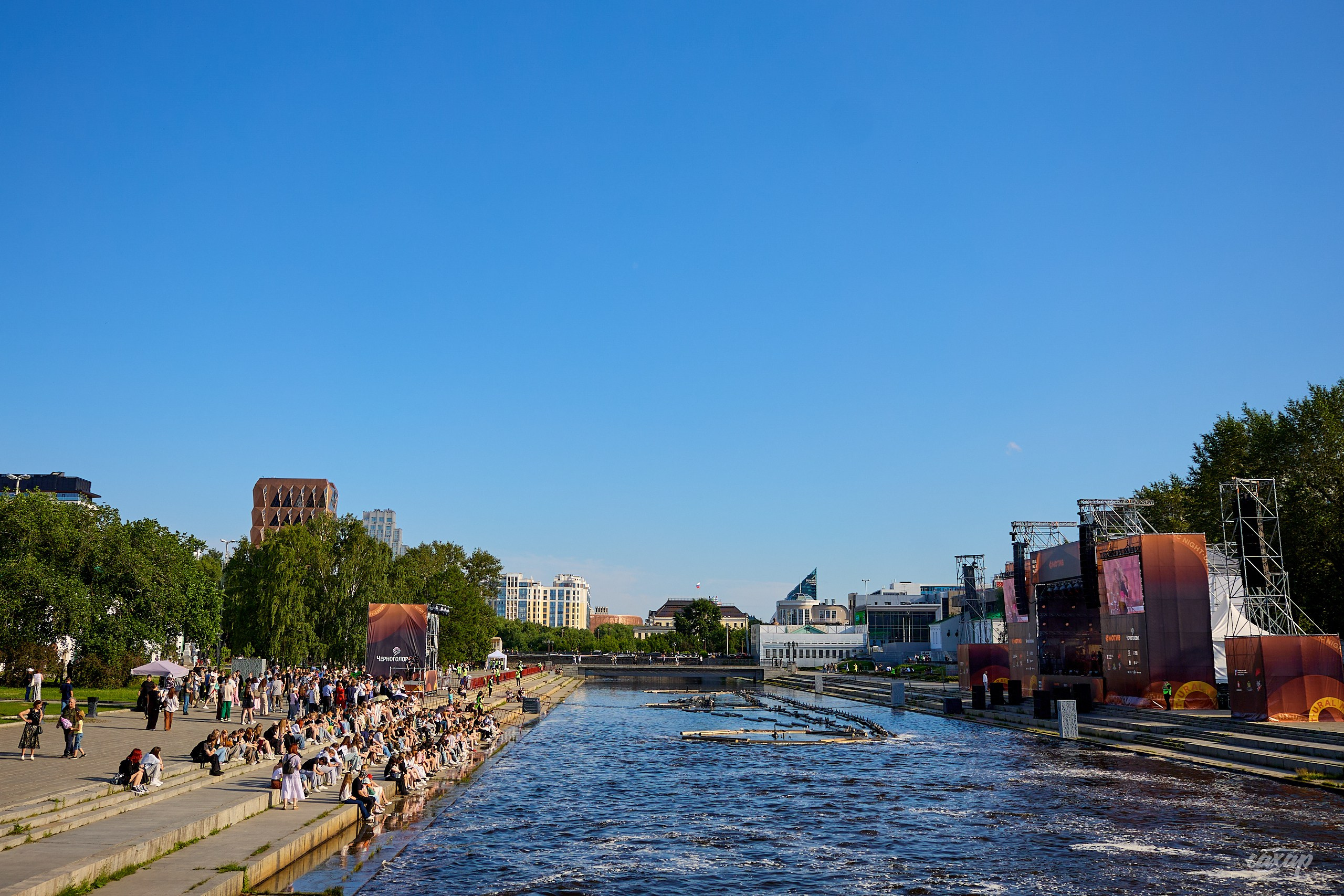 Фестиваль Ural Music Night 2026. Профессиональный фотограф в Екатеринбурге Юра Сахар