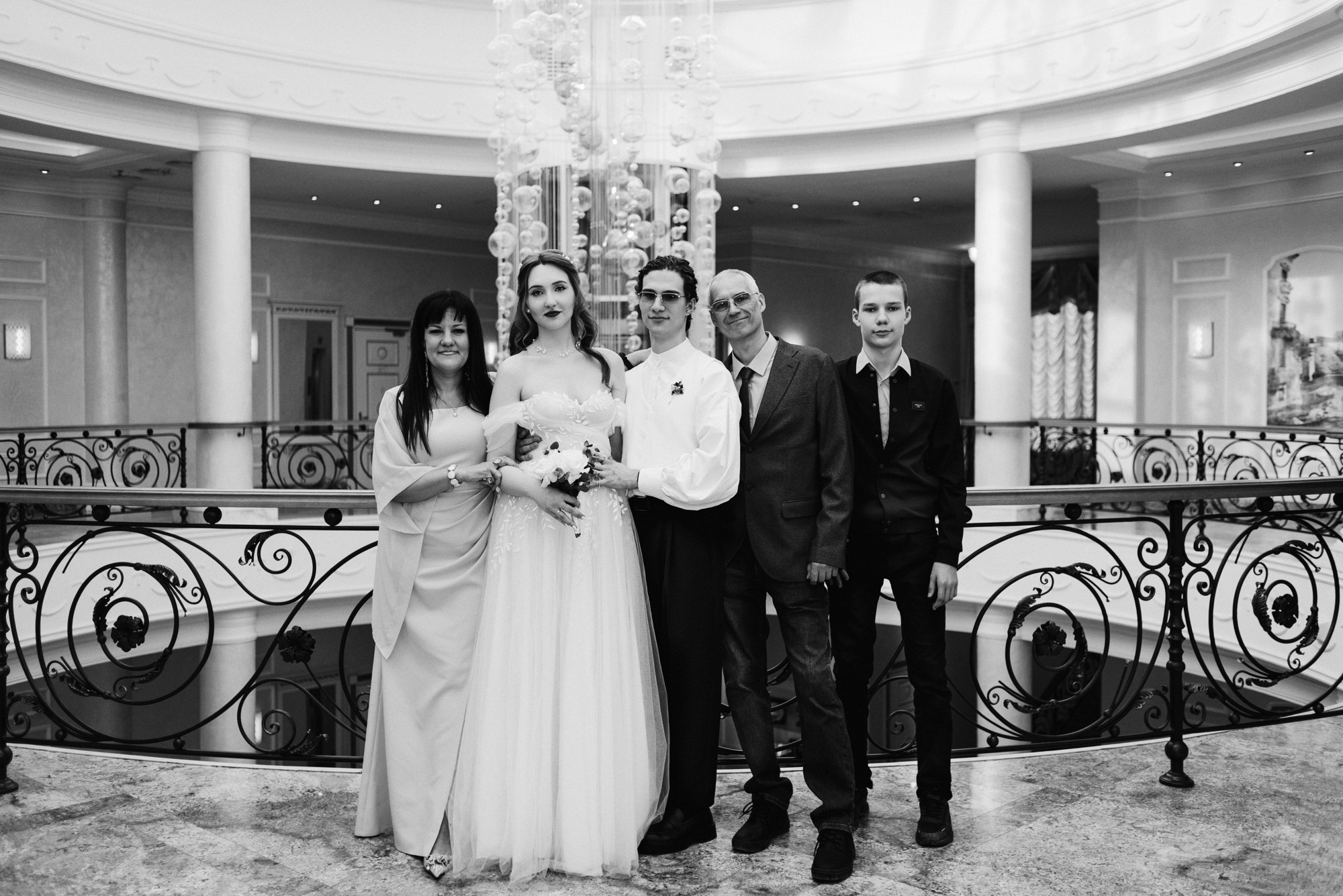 Свадебная фотосессия в Тюмени: ЗАГС, Мост Влюбленных и Монастырь | Фотограф Дарья Мустафина. Портретный фотограф Тюмень Дарья Мустафина