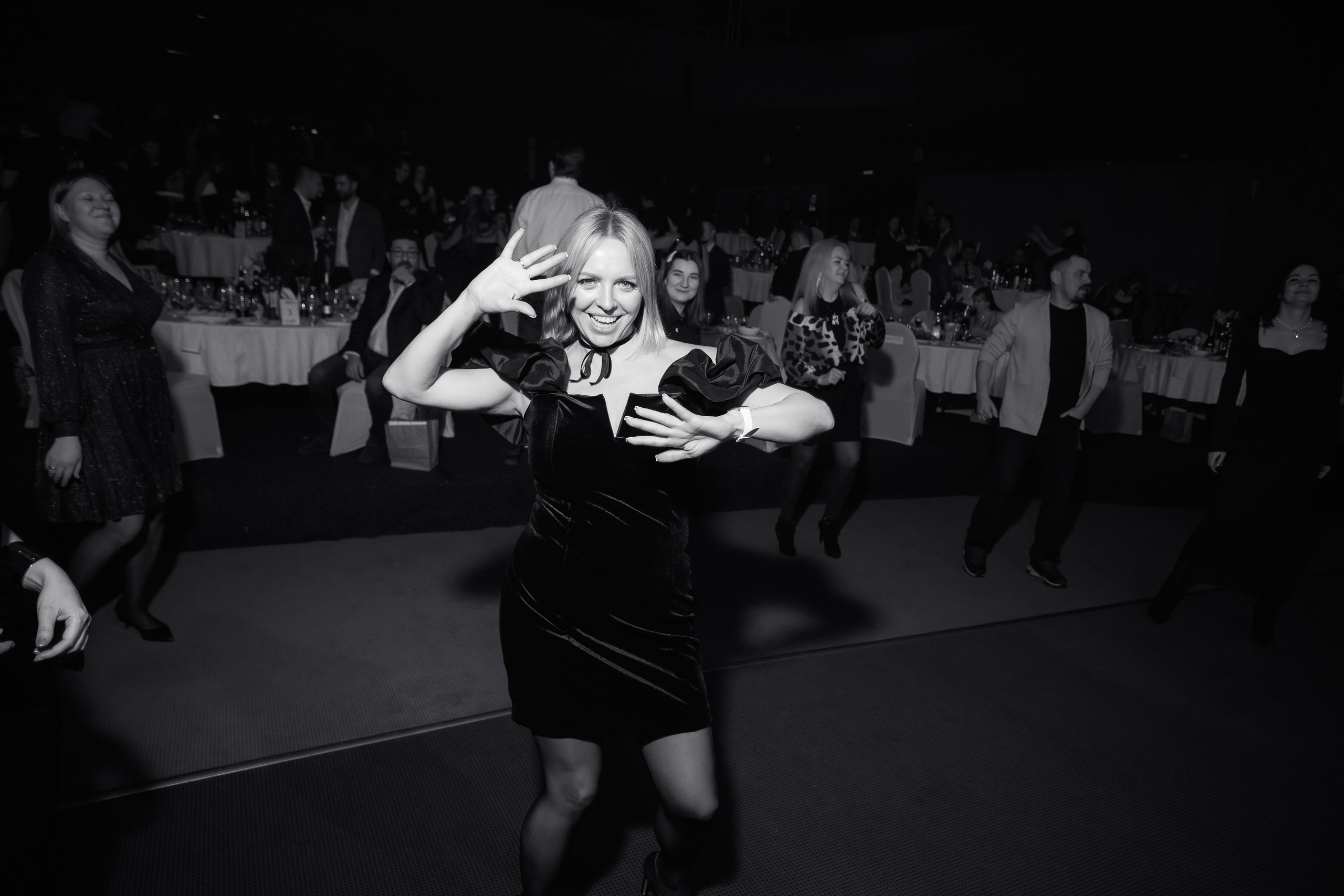 РЕПОРТАЖ: НОВЫЙ ГОД В ДК МЕТАЛЛУРГ. Профессиональный фотограф в Ижевске Леша Петров