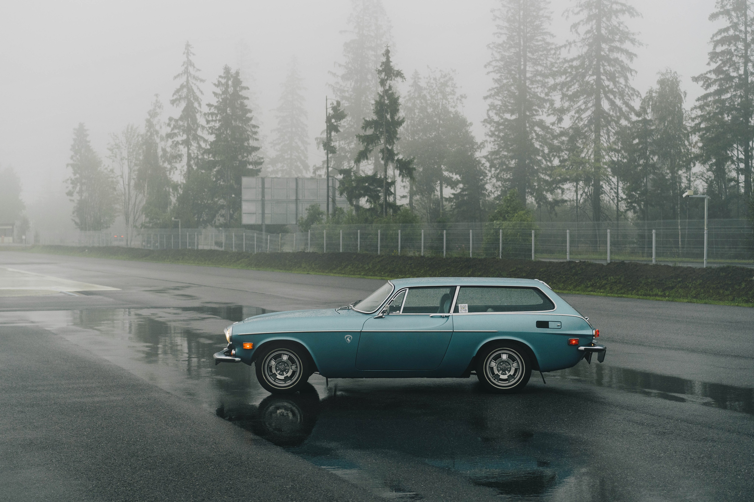 Volvo P1800ES. Автомобильный фотограф Антон Цырулев