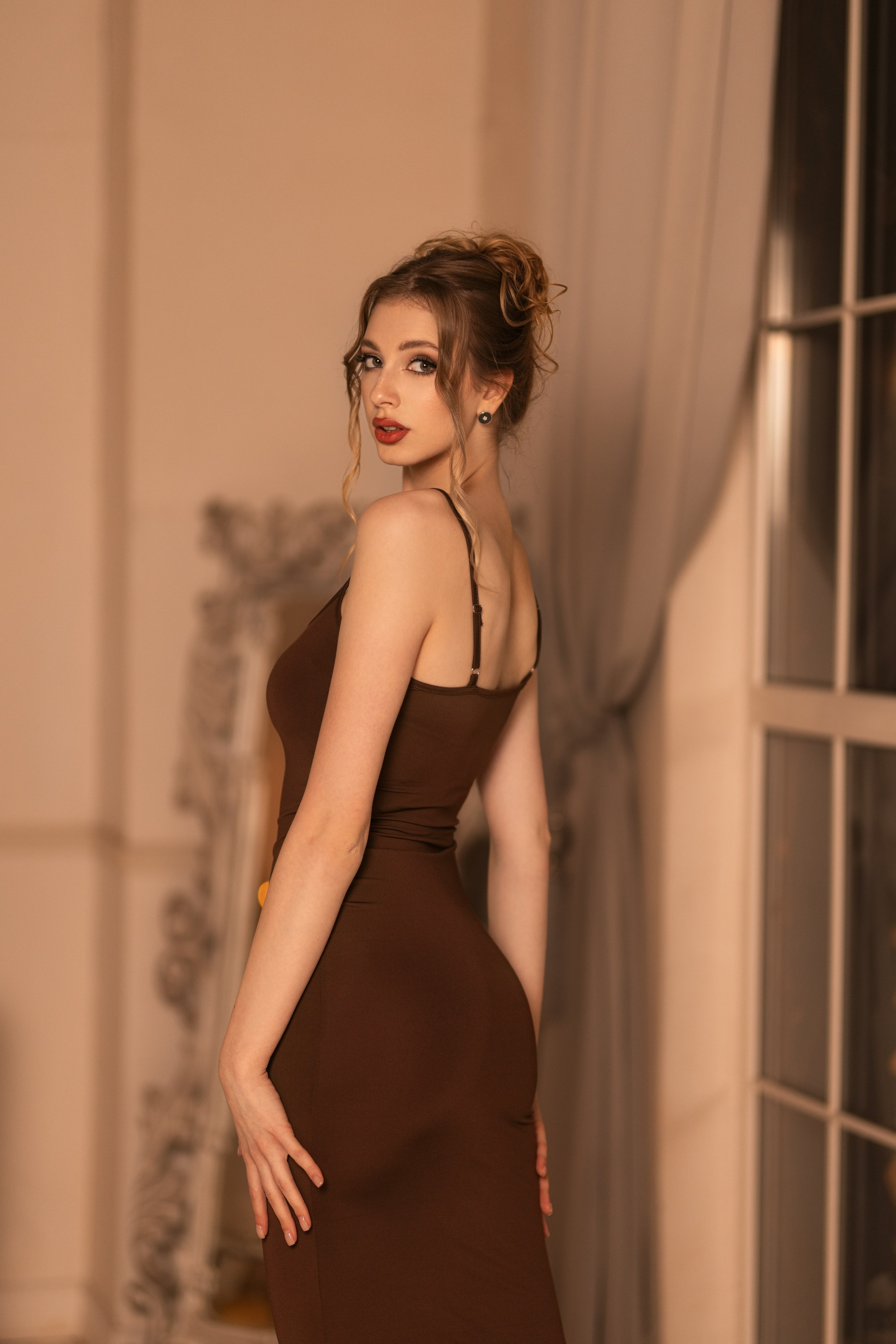 Студийная вечерняя съемка с Ксенией в интерьере