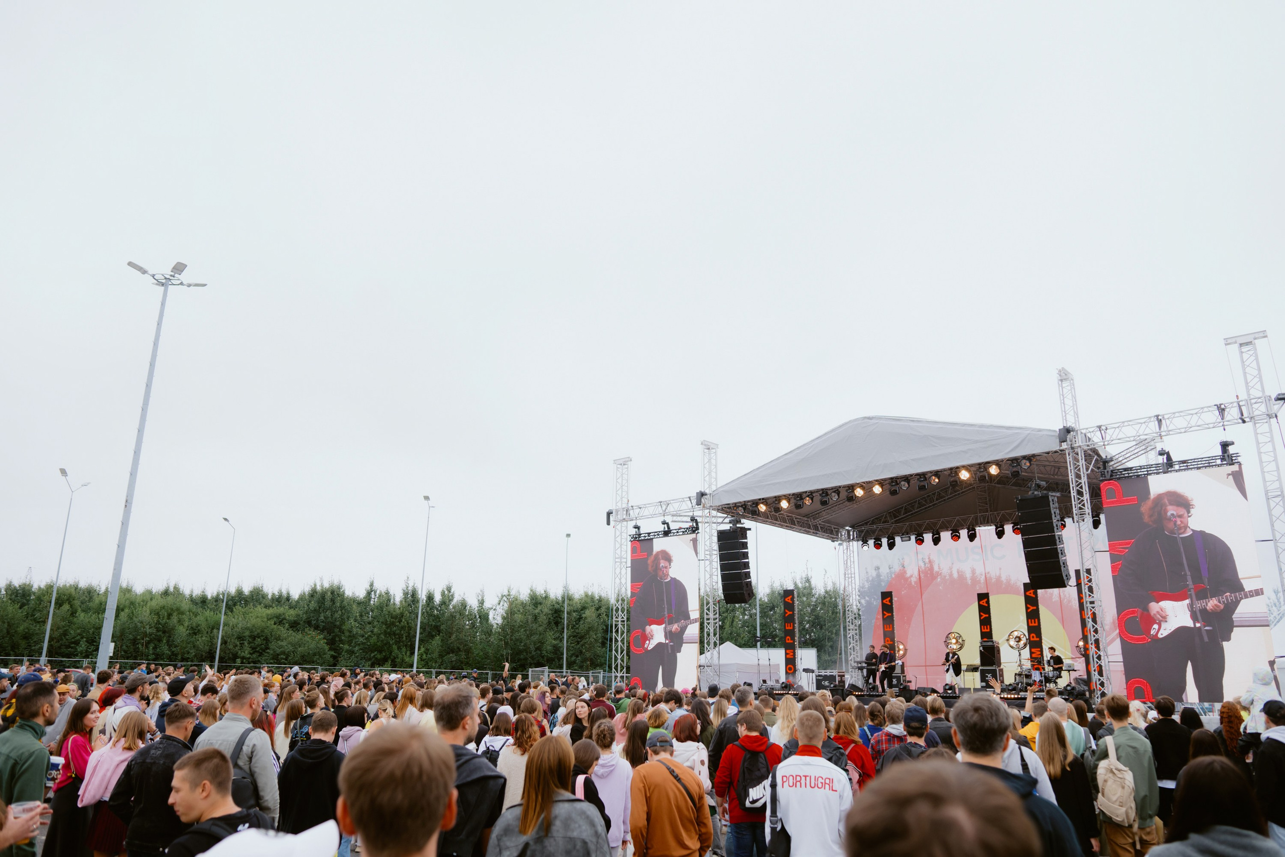 Dvor mega music festival. Photographer — ERASTOV