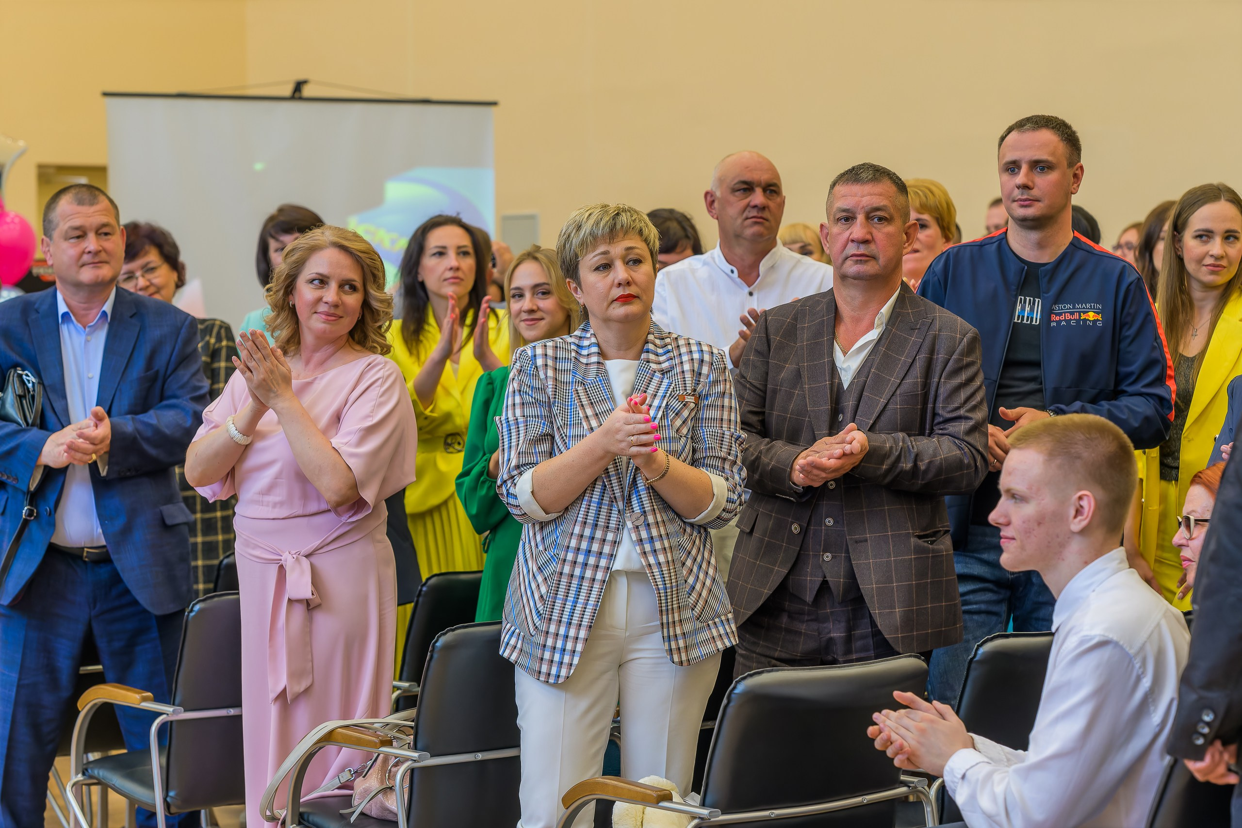 Выпускной МБОУ «СОШ № 34». Фотограф в Кемерово Владислав Шульц