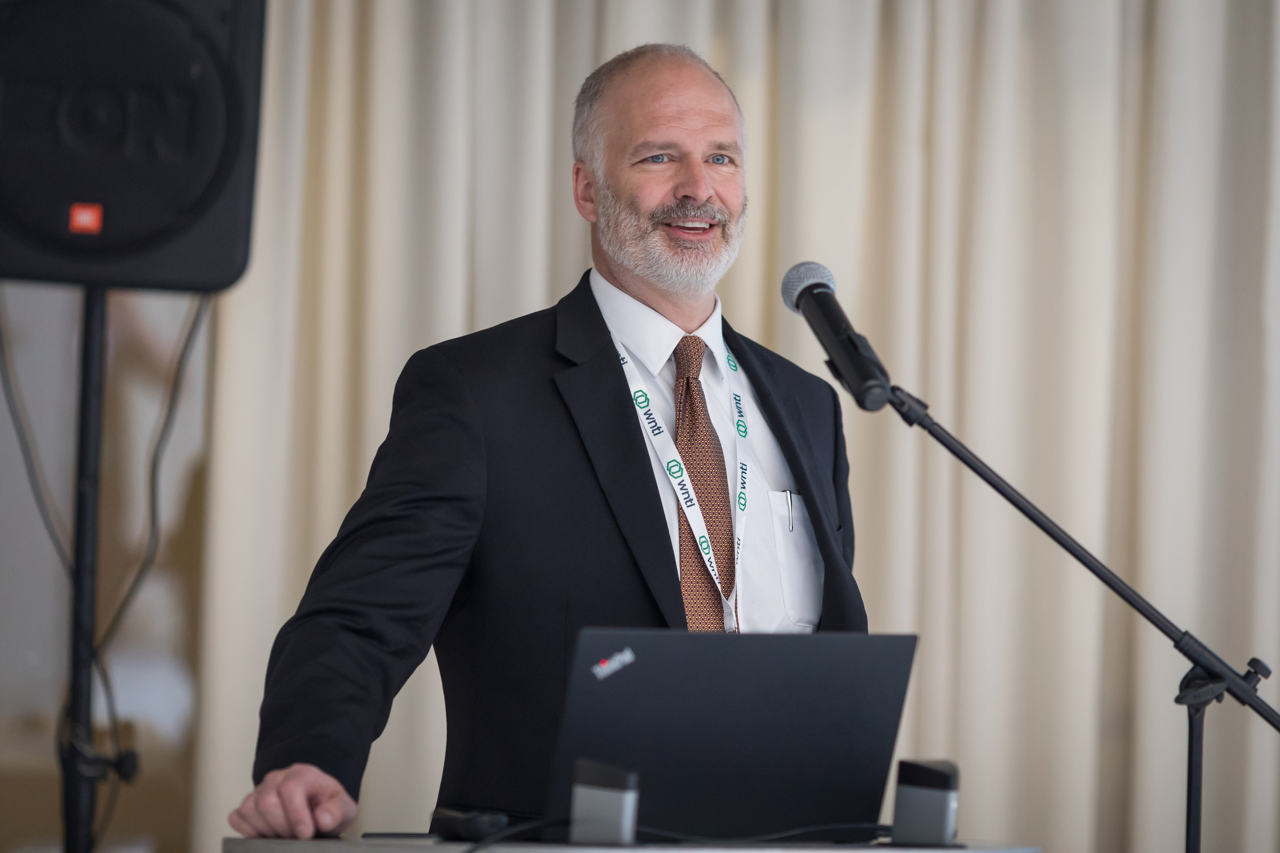 Профессиональный фотограф корпоративных мероприятий в Спб. Профессиональный фотограф в Спб и Москве Пётр Летуновский