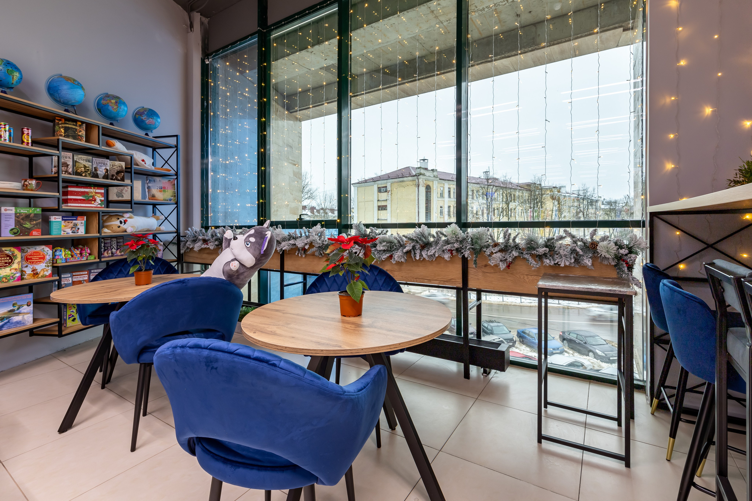 Съемка для производителя торгового оборудования в ТЦ «Серпантин». Интерьерный фотограф в Москве Сергей Чекмезов