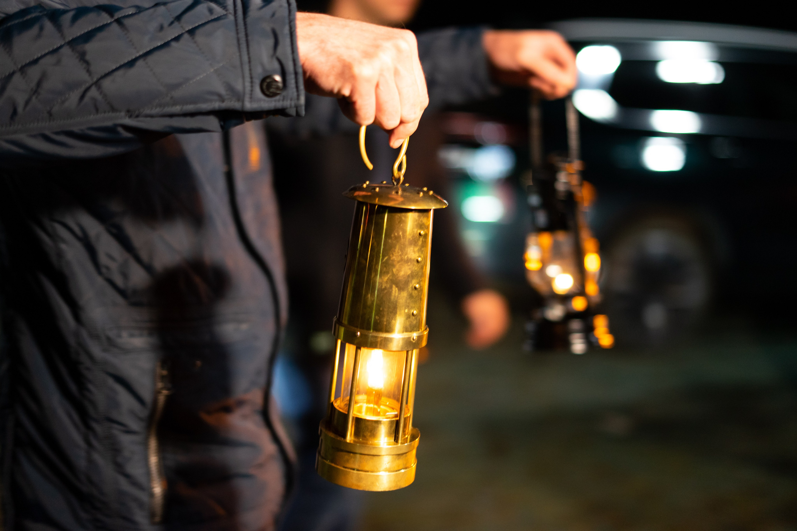 Передача благодатного огня. ДМИТРИЙ ХОРУНЖИЙ — репортажный фотограф, видеограф СПБ