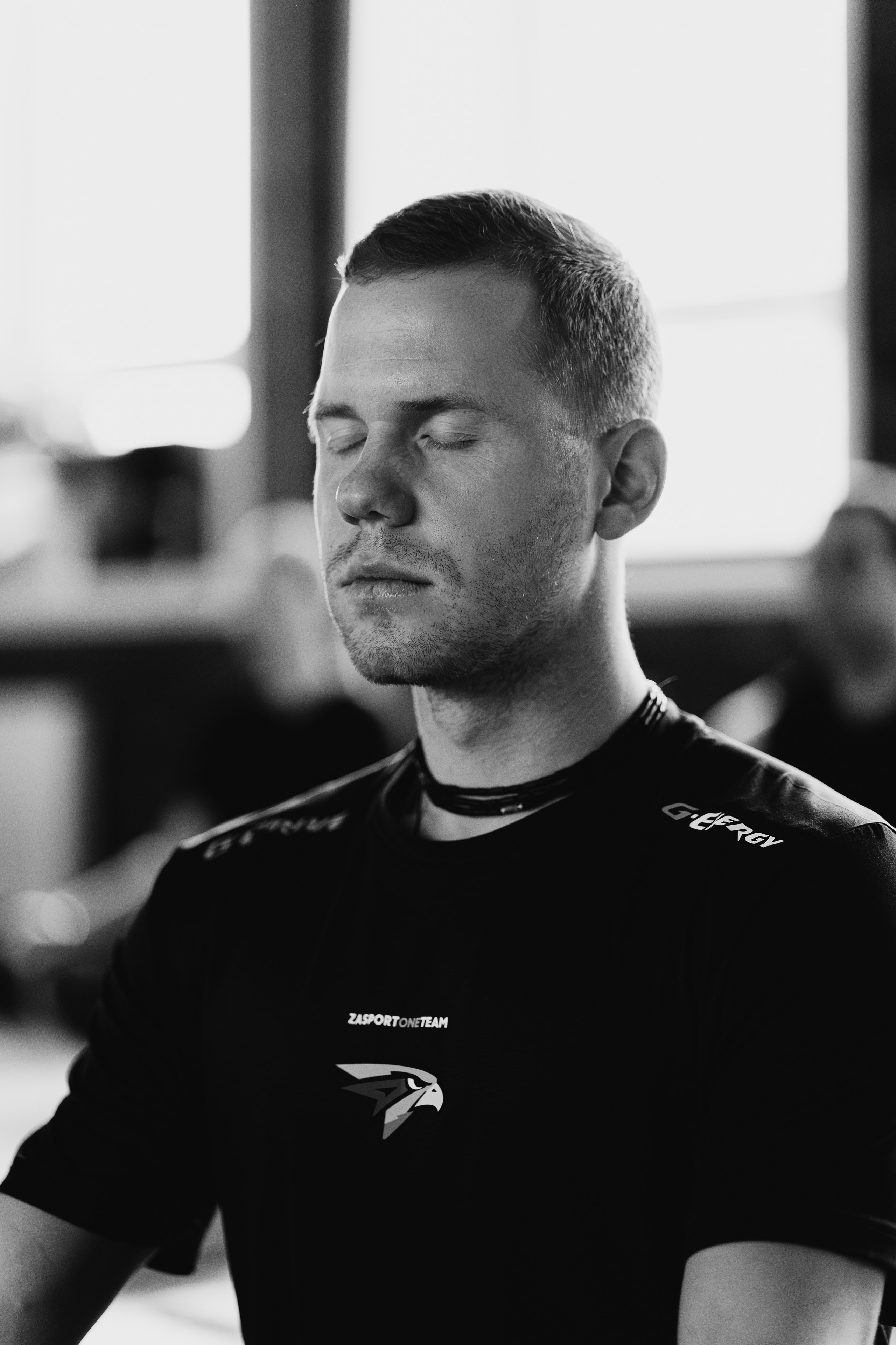 Moon yoga. Свадебный и репортажный фотограф в Омске. Червоткин Никита