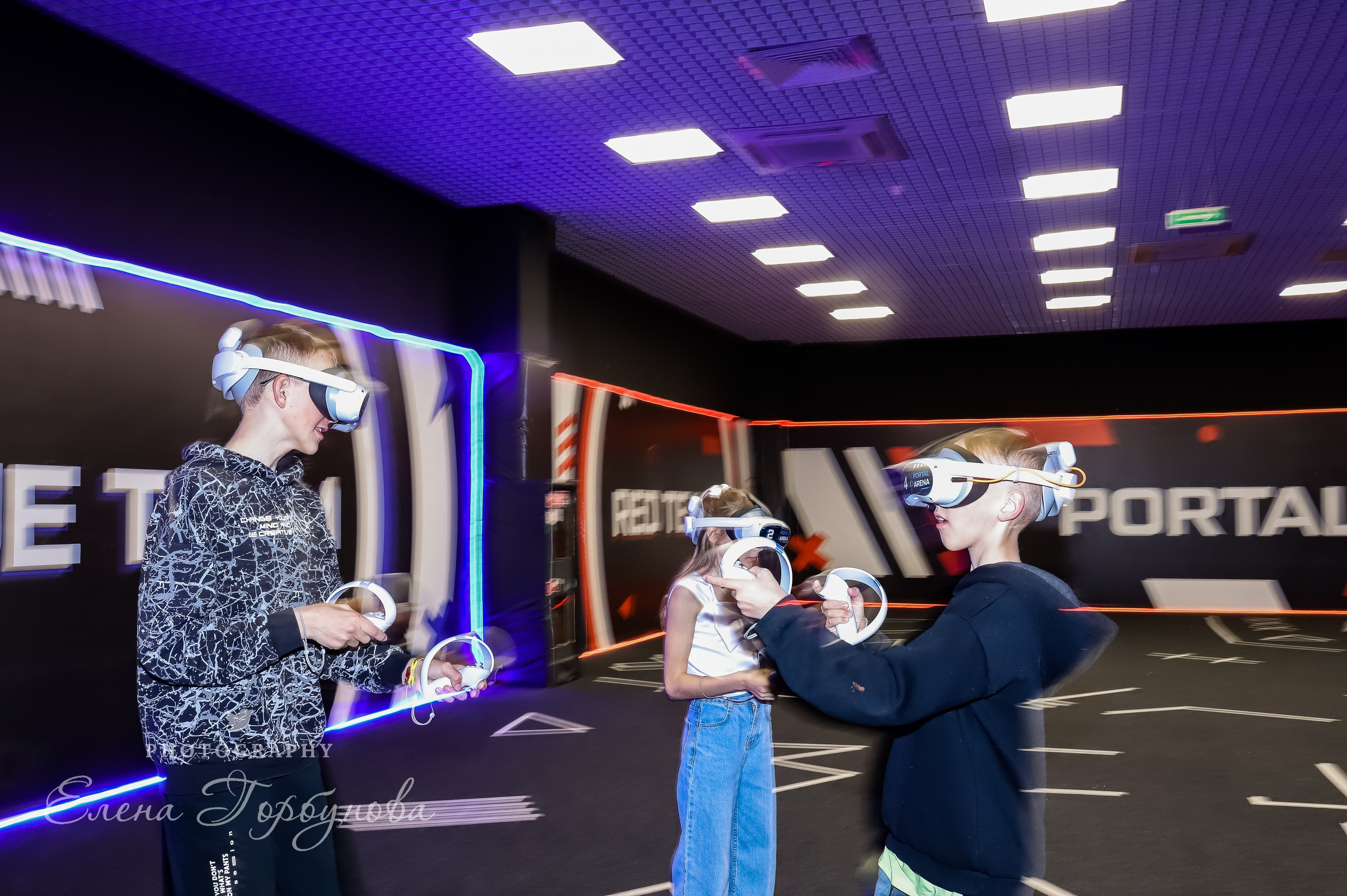 Репортаж в виртуальной реальности. Май 2024. Фотограф Пермь. Свадьбы. Семья и дети, школа, д. сад. Фотокниги