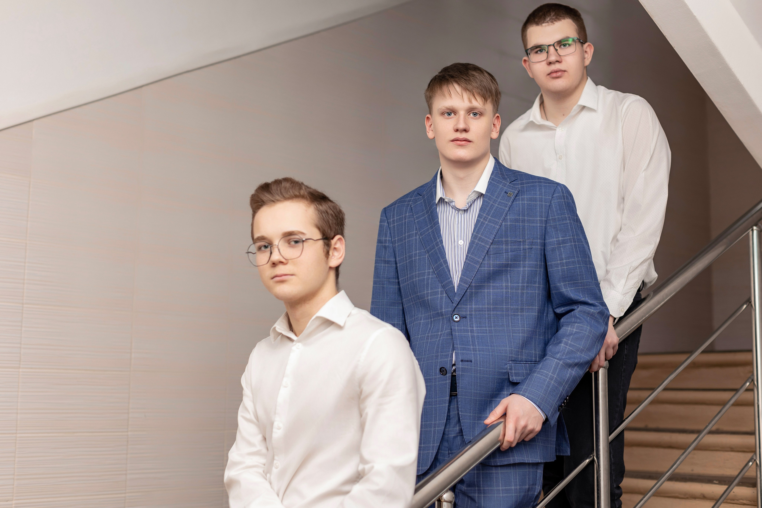 Галерея съемок в школе. Фотограф и видеограф Москва. Свадебный фотограф, видеограф. Выпускные альбомы. Оживающие альбомы