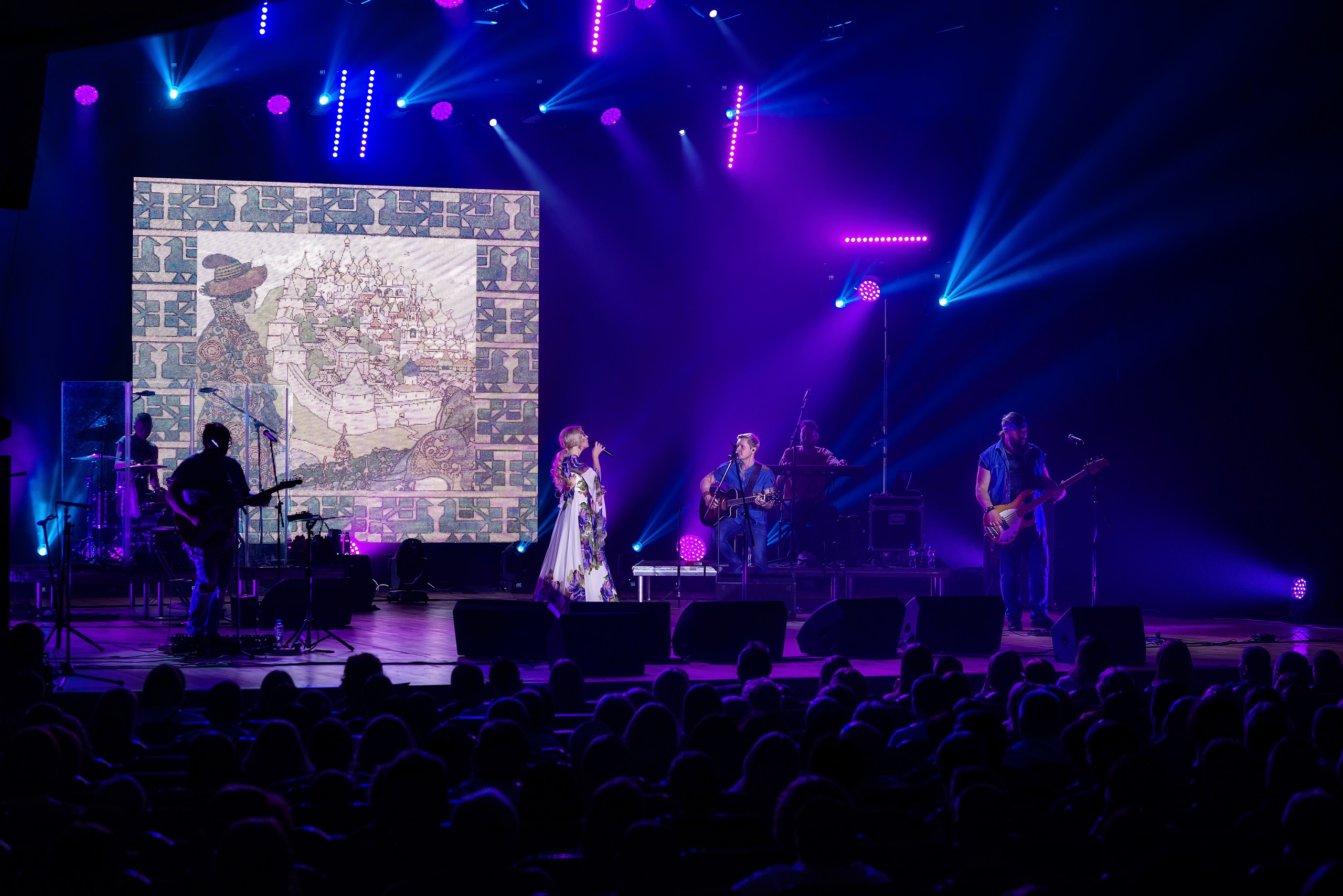 Концерт Пелагеи. Школьный, фэшн фотограф в Тюмени и в России Ирина Королева