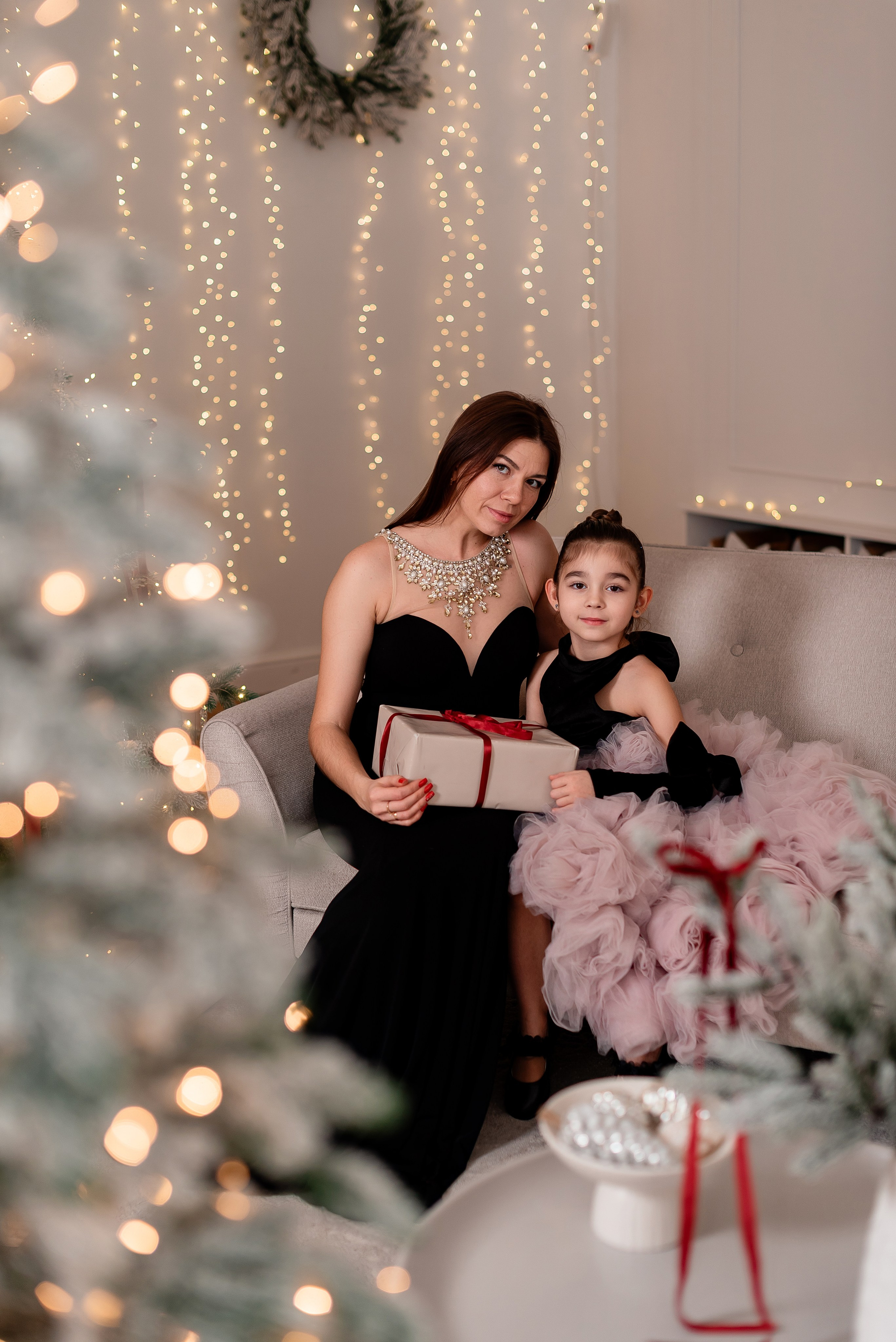 Юля и Варя Новогодняя. Фотограф Татьяна Иванчикова