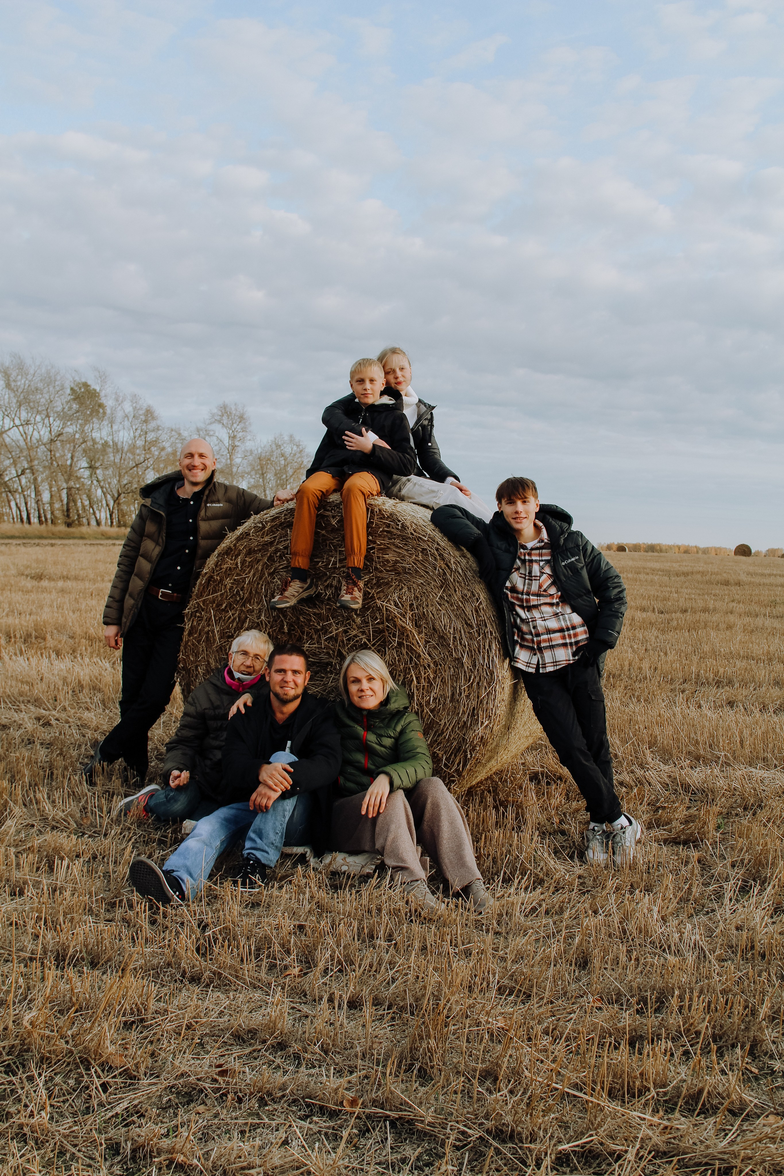 Семейная фотоистория. Большая семья Константина и Анны. Семейный фотодуэт Ирина и Николай Власьевы. Фотосессии в Новосибирске