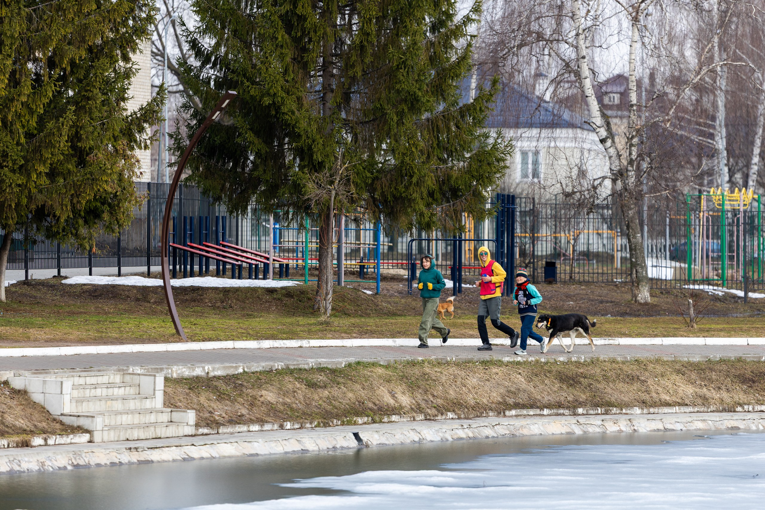 Беговой клуб 5 вёрст Зеленодольск. 11 апреля 2026. Спортивный, репортажный и портретный фотограф в Казани Алексей Горячев