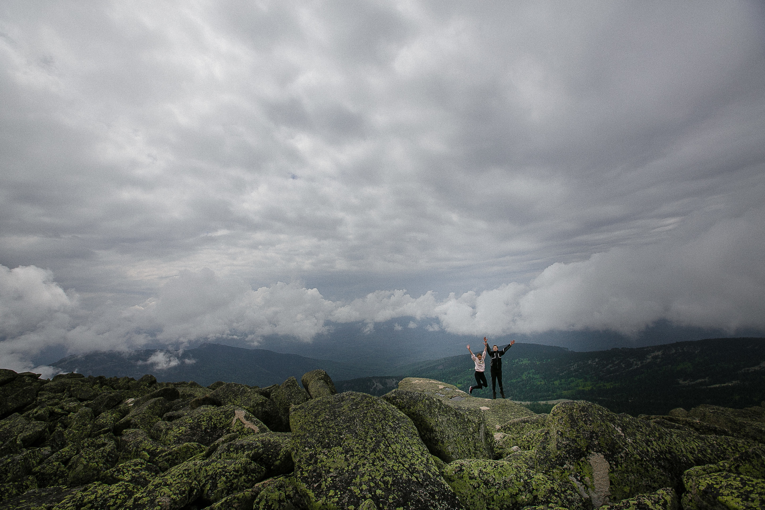 Репортаж дневного похода на крест Шерегеш. Портретный фотограф в Кемерово Алеся Цайтлер