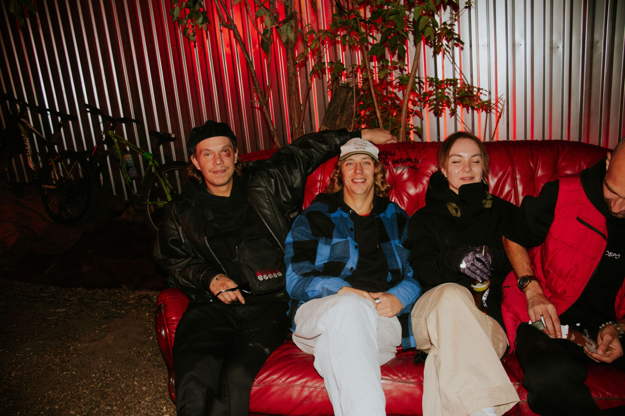 Тусовки. Фотограф Егор Огородов