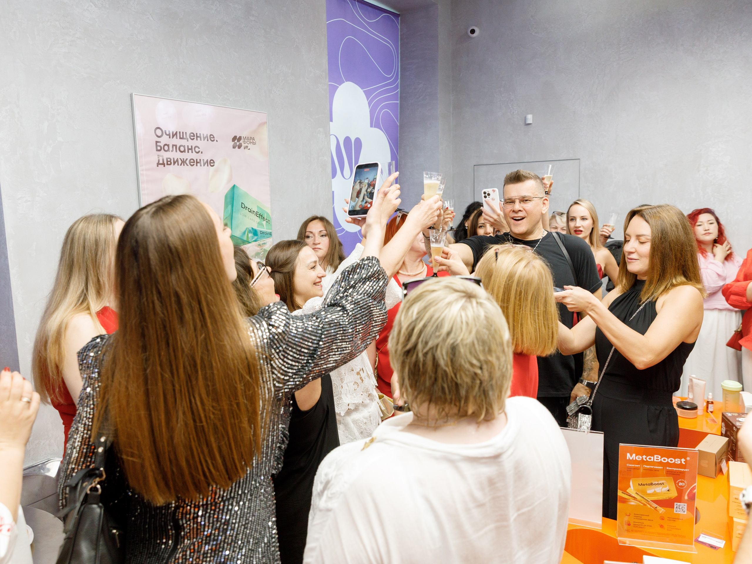 NL. Фуршет победительницы «1000000 Гранд на мечту». Репортажный фотограф в Новосибирске Алена Помазунова