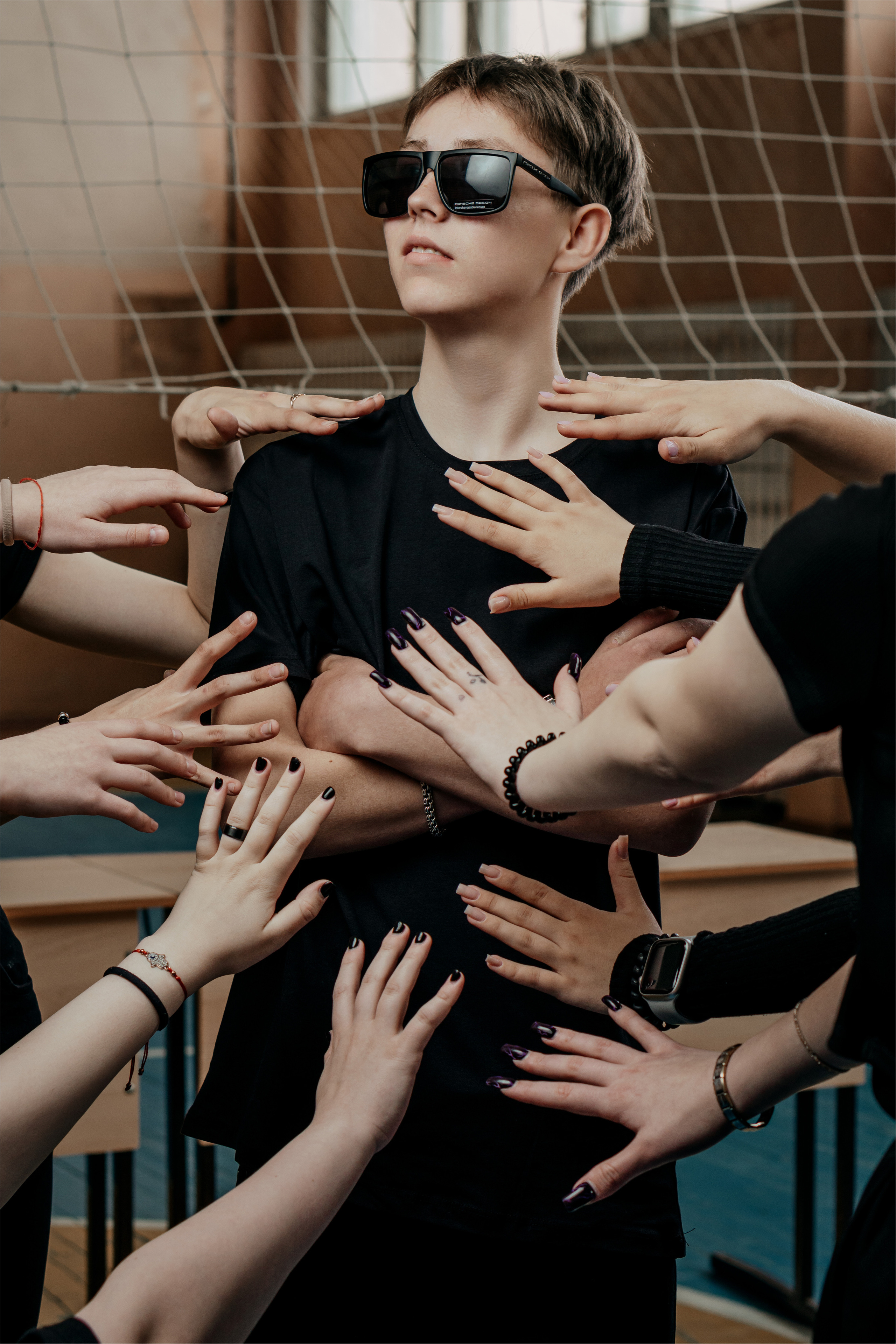 Заказать выпускные альбомы в городе Хабаровск, достаточно просто. Не важно, 9-ый или 11-ый класс,мы выполняем все виды школьных фотосессиий, для выпускников Хабаровских школ.Мелбук - это больше, чем школьные воспоминания. Наши книги - это стильный продукт который хочется показывать людям.Школьный фотоальбом - это не менее важно, чем выпускная лента.Работаем по всему Хабаровскому краю и дальнему востоку.