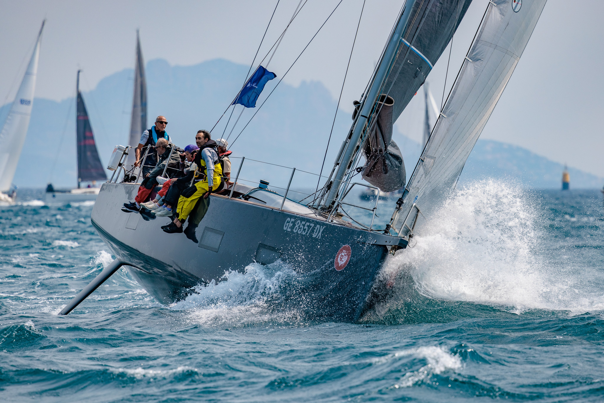 ЯХТЫ / МОРЕ / ПУТЕШЕСТВИЯ. Сложная съёмка для бизнеса b2b / Яхтенный фотограф / Корпоративные календари / Промышленная съёмка / Спортивный репортаж