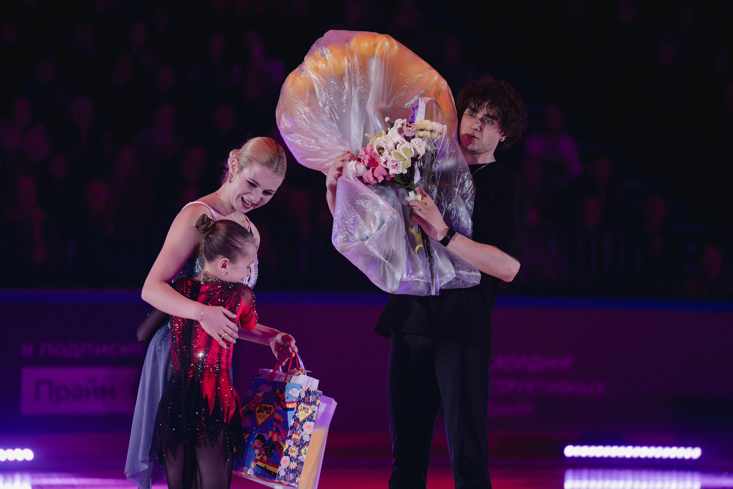 Шоу Этери Тутберидзе в Новосибирске. Воробьева Ксения — Спортивный и танцевальный фотограф Новосибирск