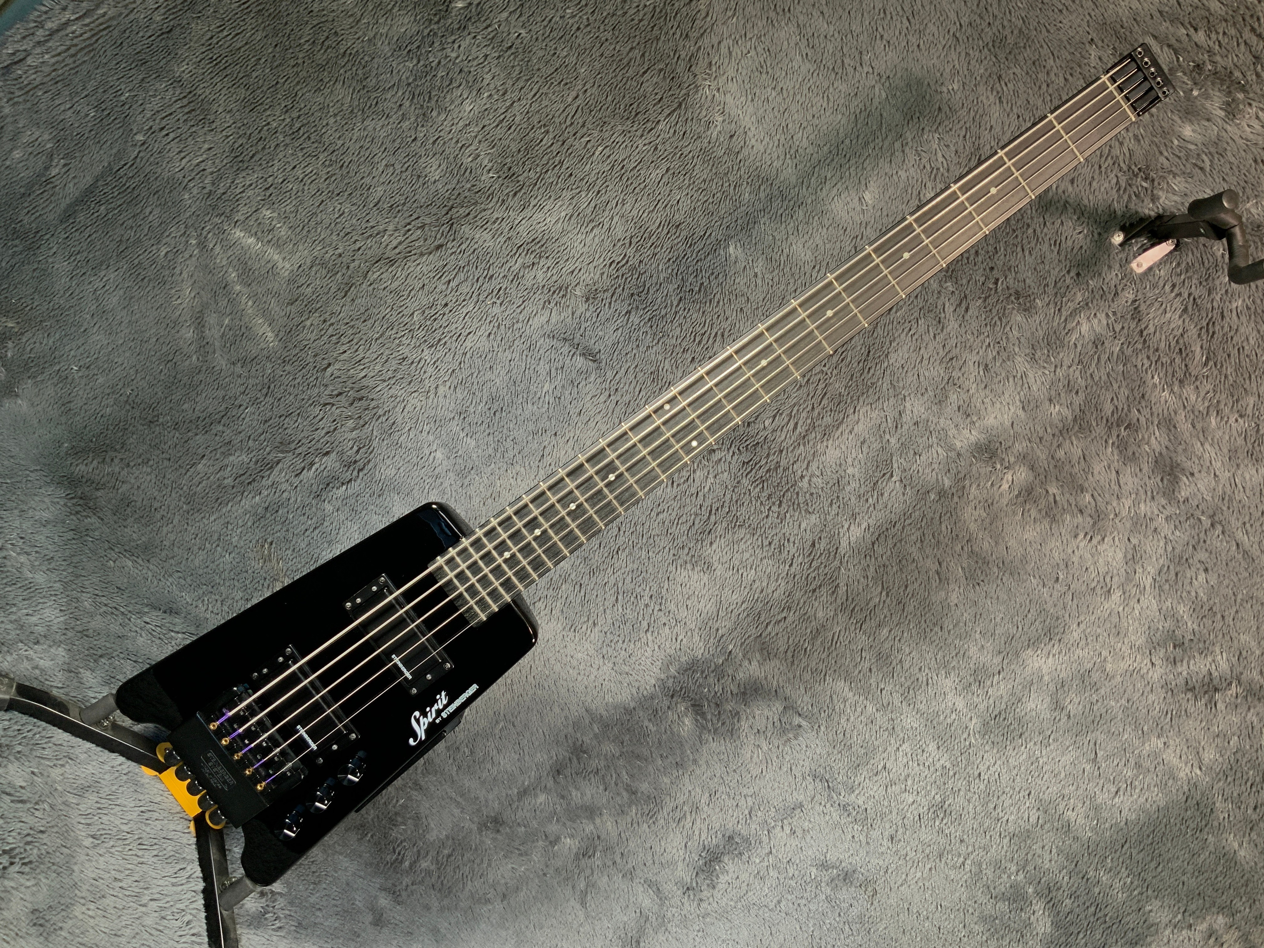 Headless Travel Bass Spirit by Steinberger XT-25 5 Strings