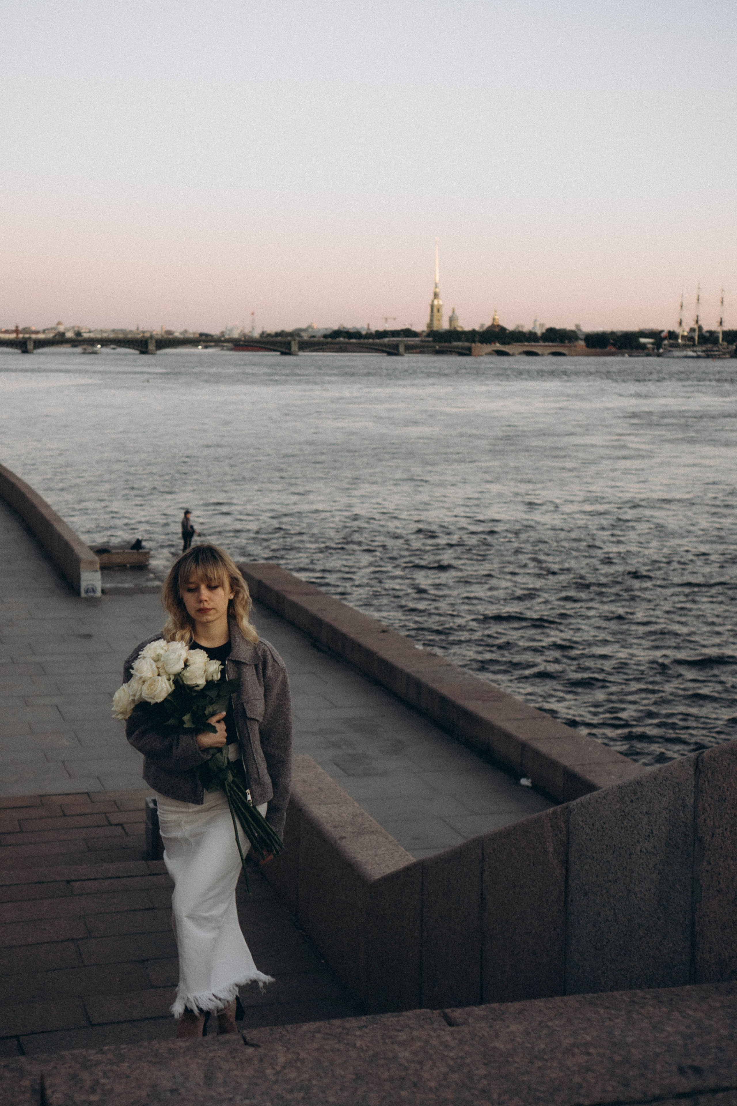 ПРОГУЛКА ПО ГОРОДУ В БЕЛЫЕ НОЧИ (другой вариант). Профессиональный фотограф, Санкт-Петербург — Виктория Богомолова