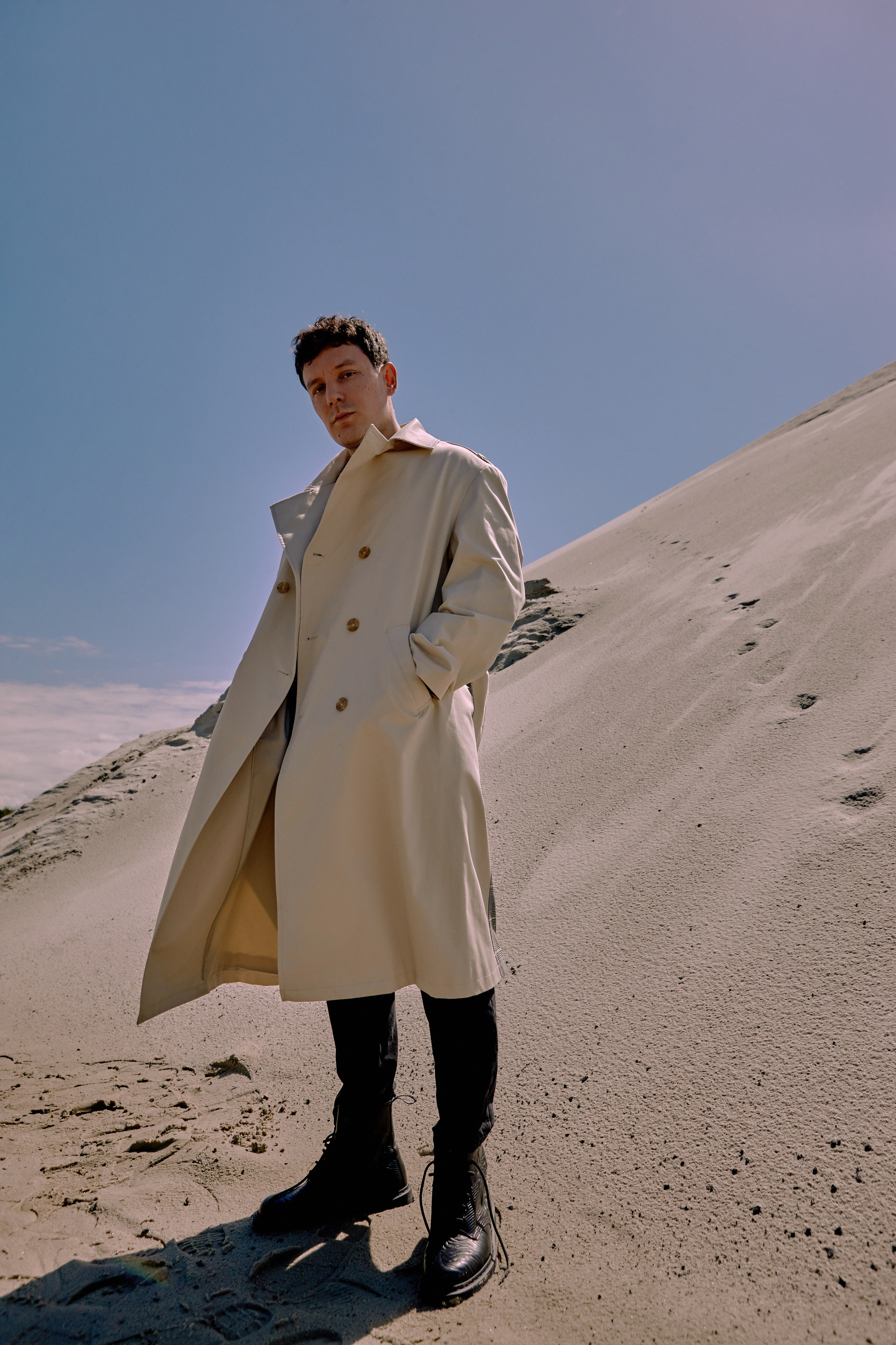 LUXOR. Фотограф Sasha Saunder