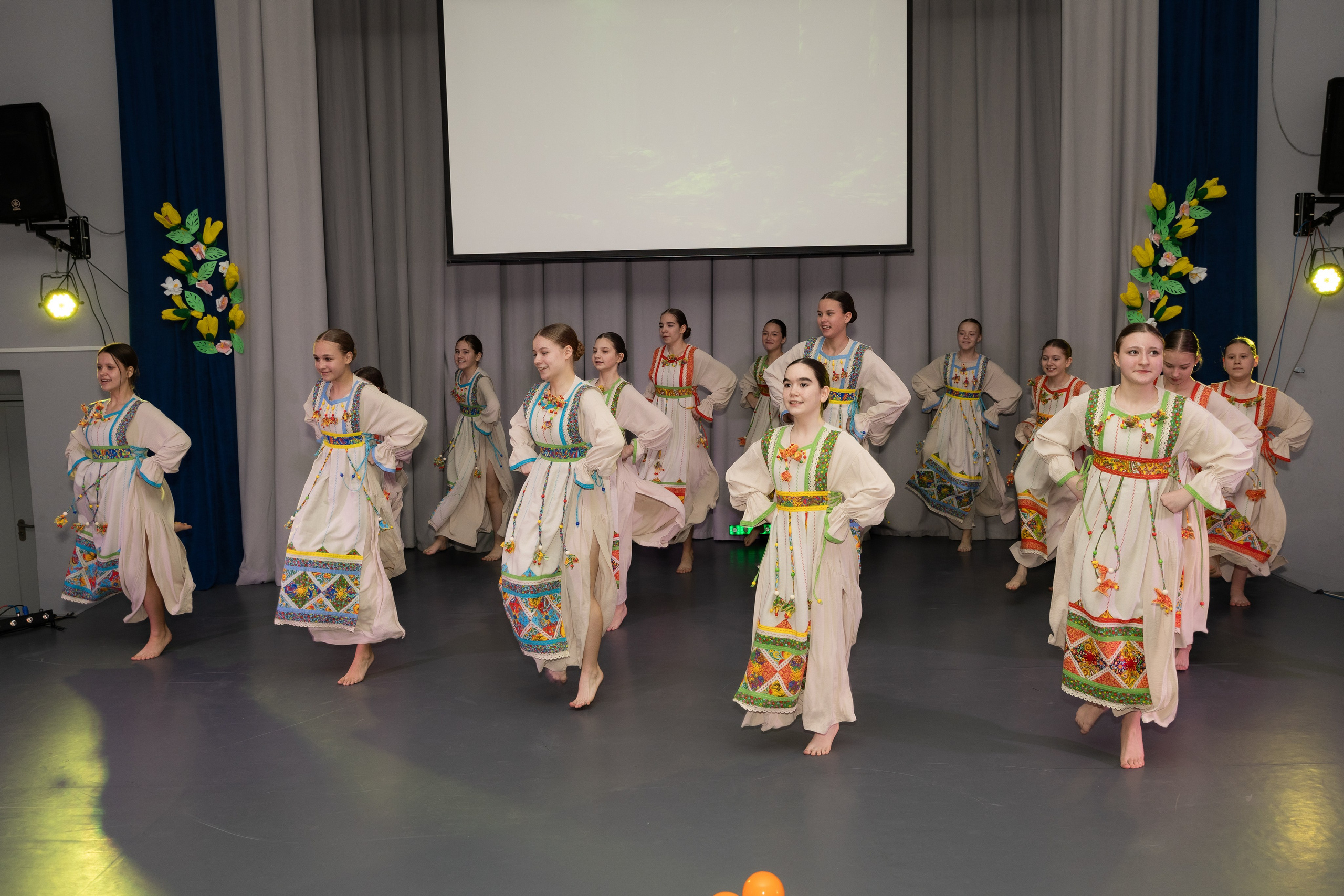Танцевальный коллектив. Рыжий Фотограф Иркутск