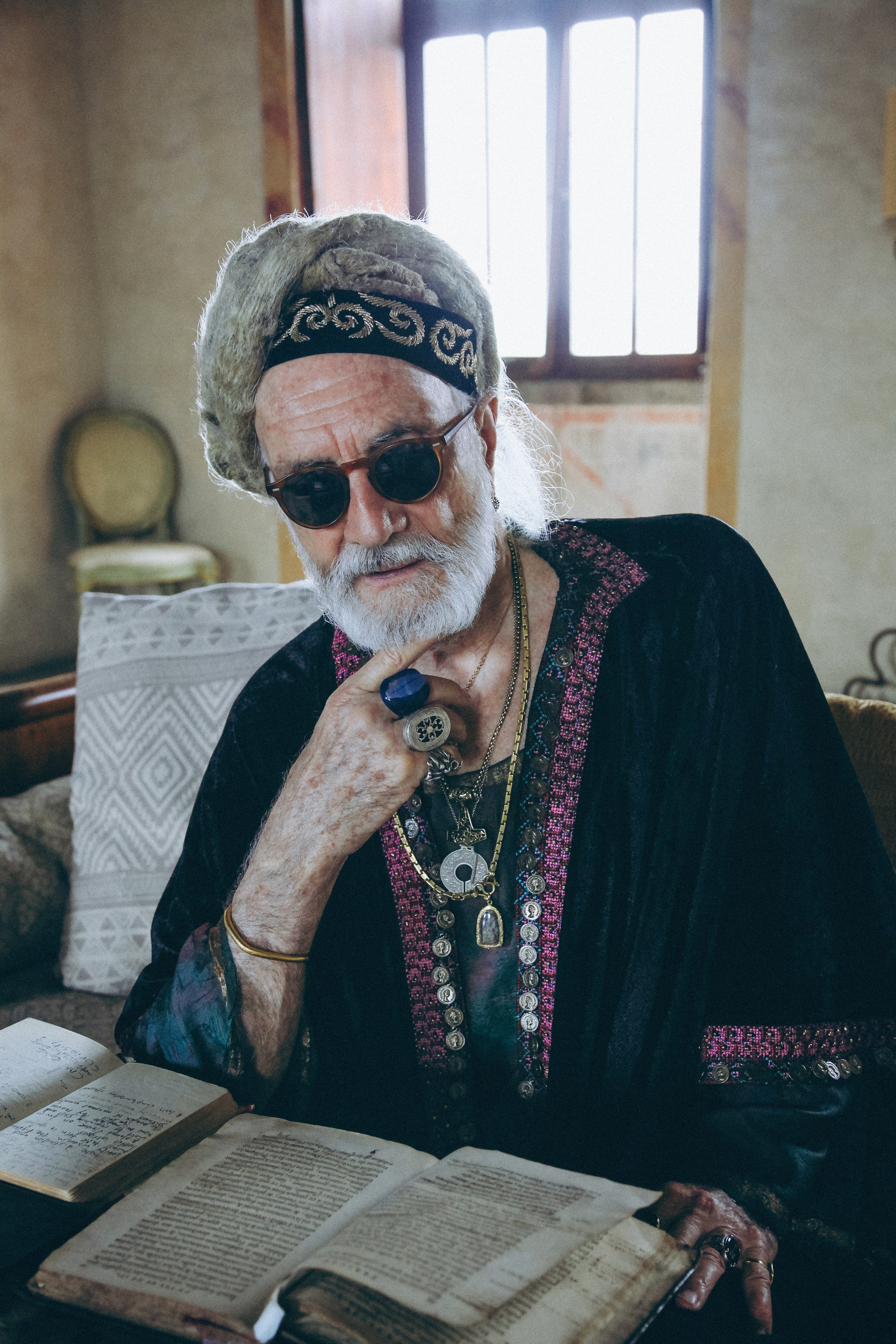 Принц Сташ Клоссовски де Рола. Татьяна Фокина — портретный фотограф и AI creator