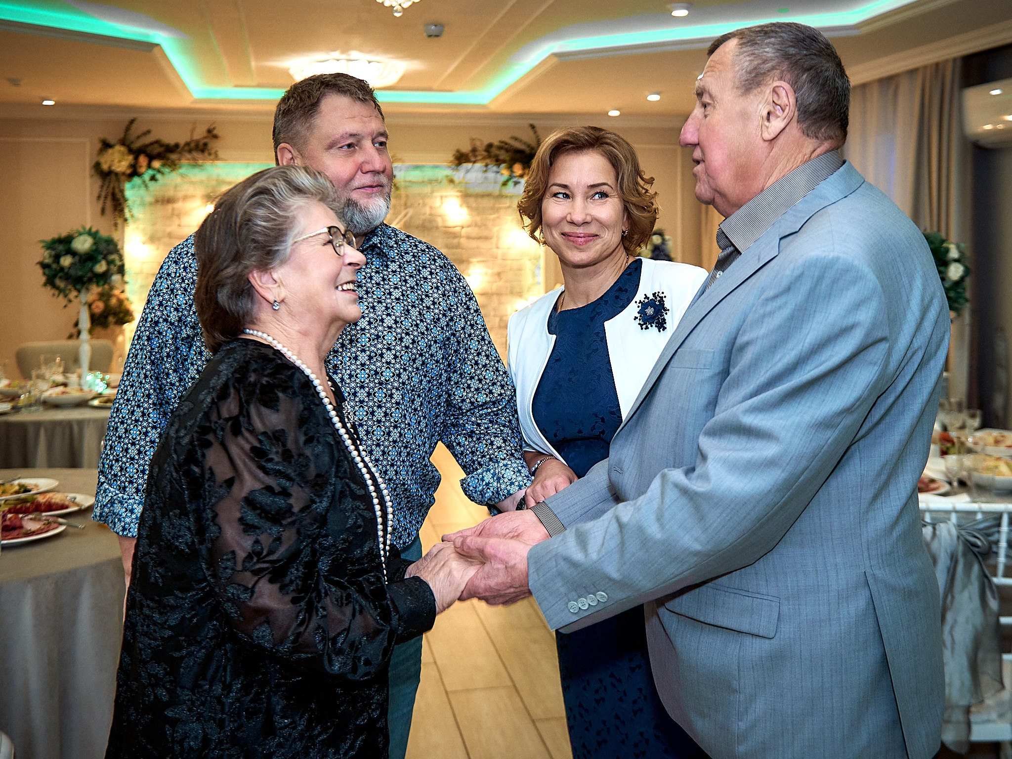 55 лет 💕. Свадебный фотограф, видеограф, рилсмейкер в Санкт-Петербурге и Москве