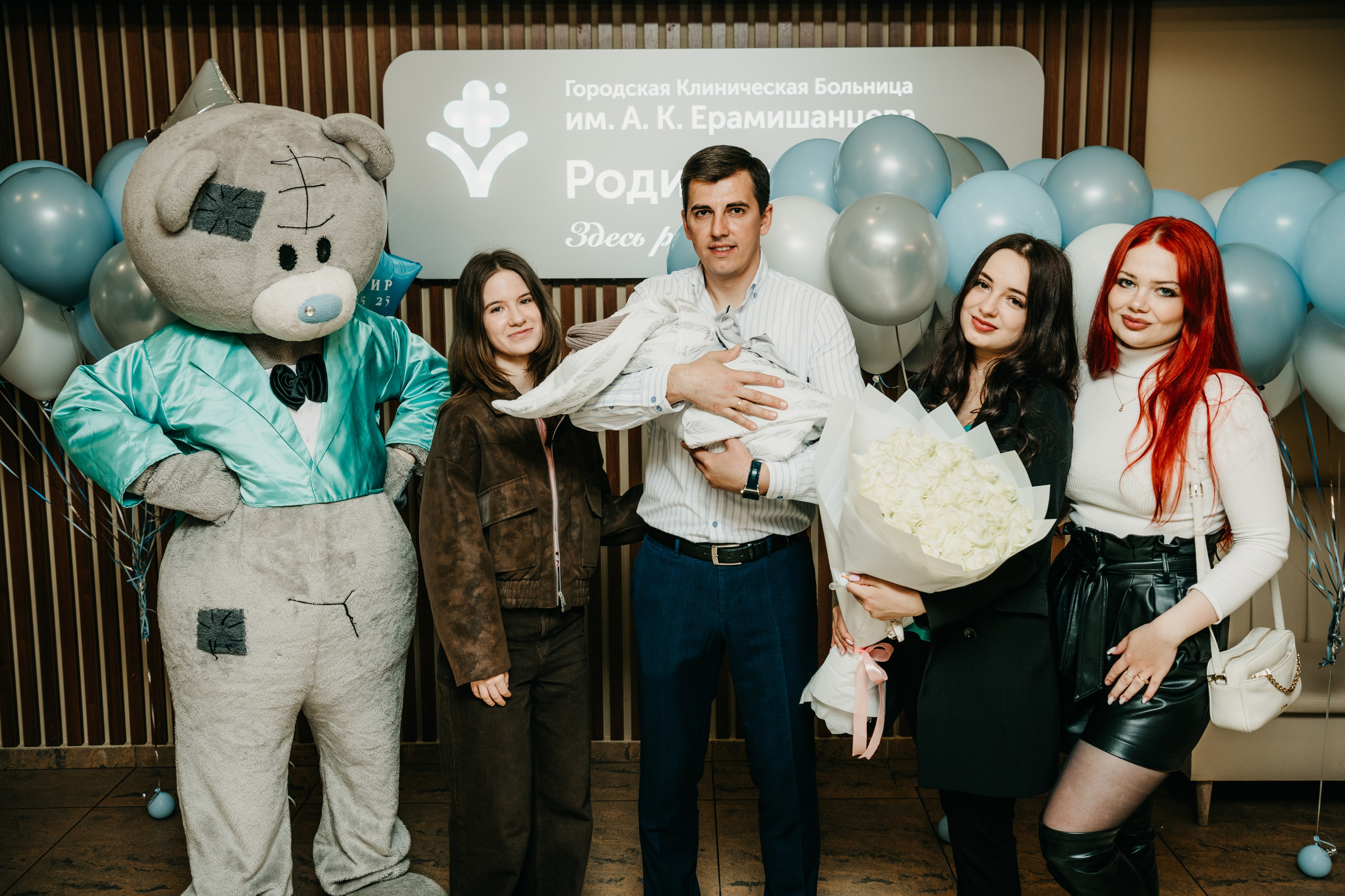 Выписка Амира. ГКБ Ерамишанцева. Фотограф на выписку из роддома в Москве и МО