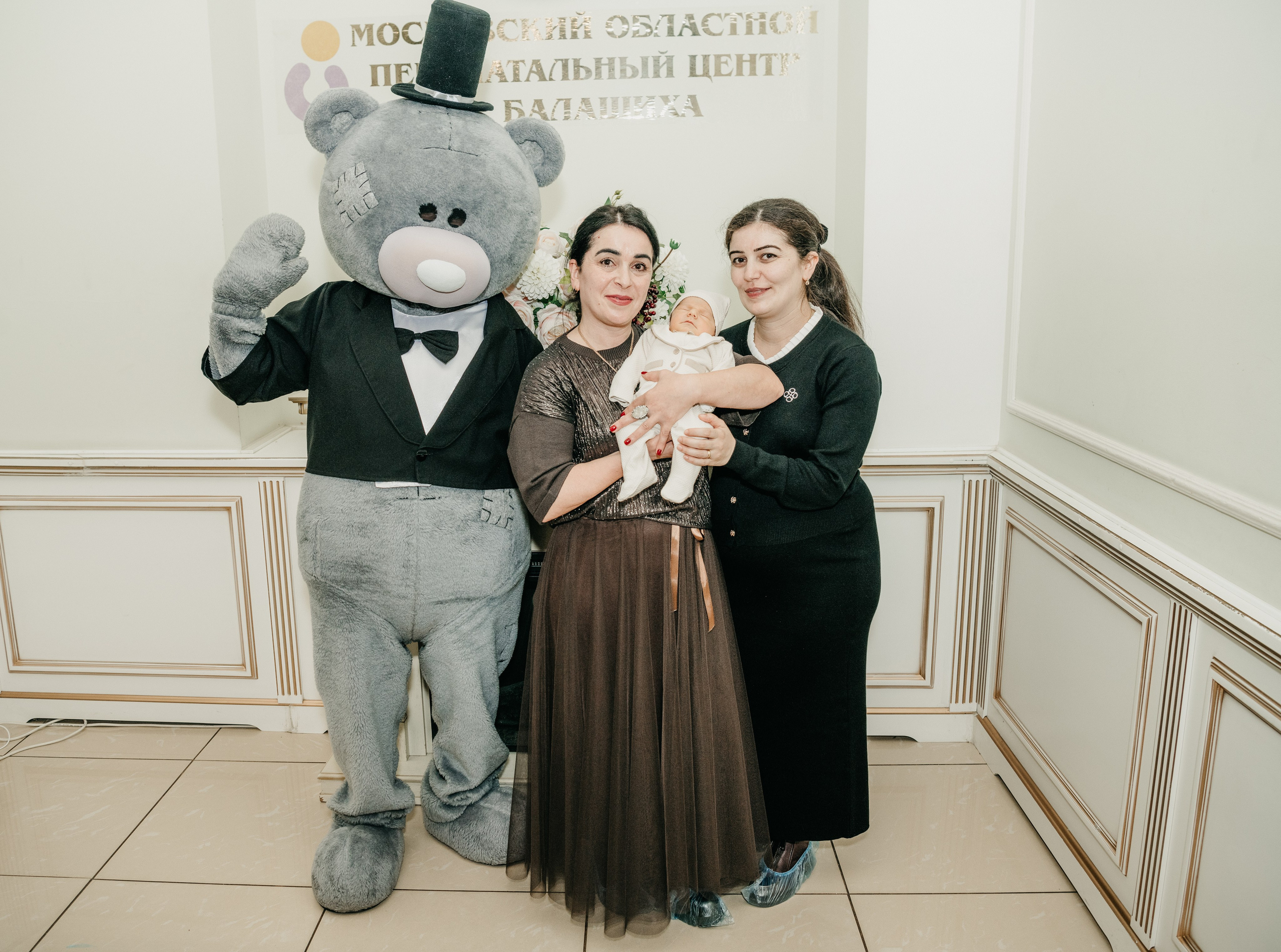 Выписка Вигена. Перинатальный центр в Балашихе. Фотограф на выписку из роддома в Москве и МО