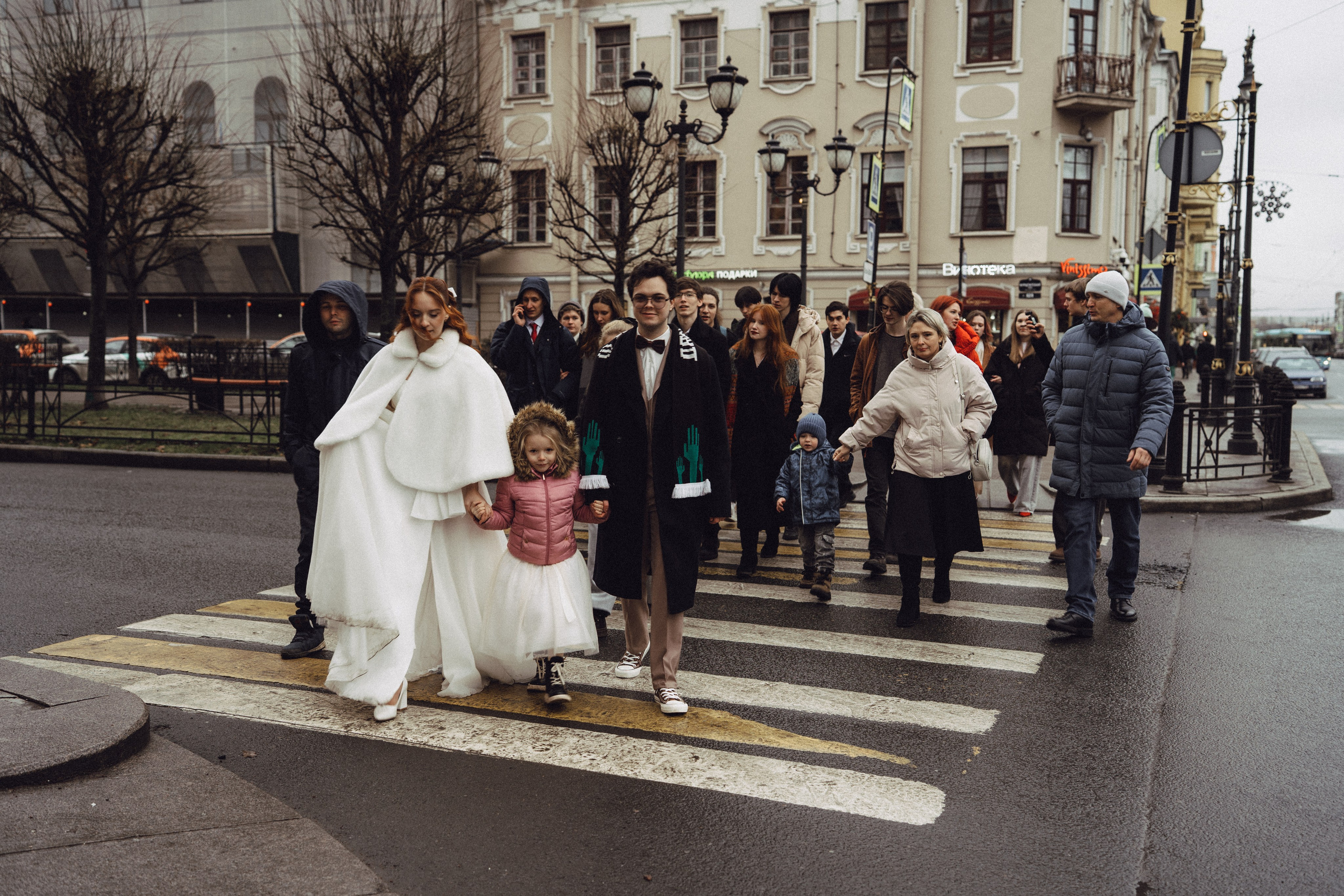СВАДЕБНАЯ СЬЕМКА ВО ВТОРОМ ДВОРЦЕ С ГОСТЯМИ И ПРОГУЛКА В ТАВРИЧЕСКОМ САДУ. Профессиональный фотограф, Санкт-Петербург — Виктория Богомолова