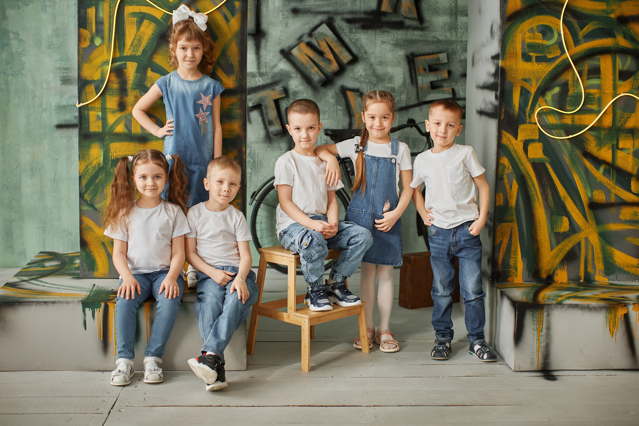 Групповые. Выпускные альбомы в городе Курган для всех