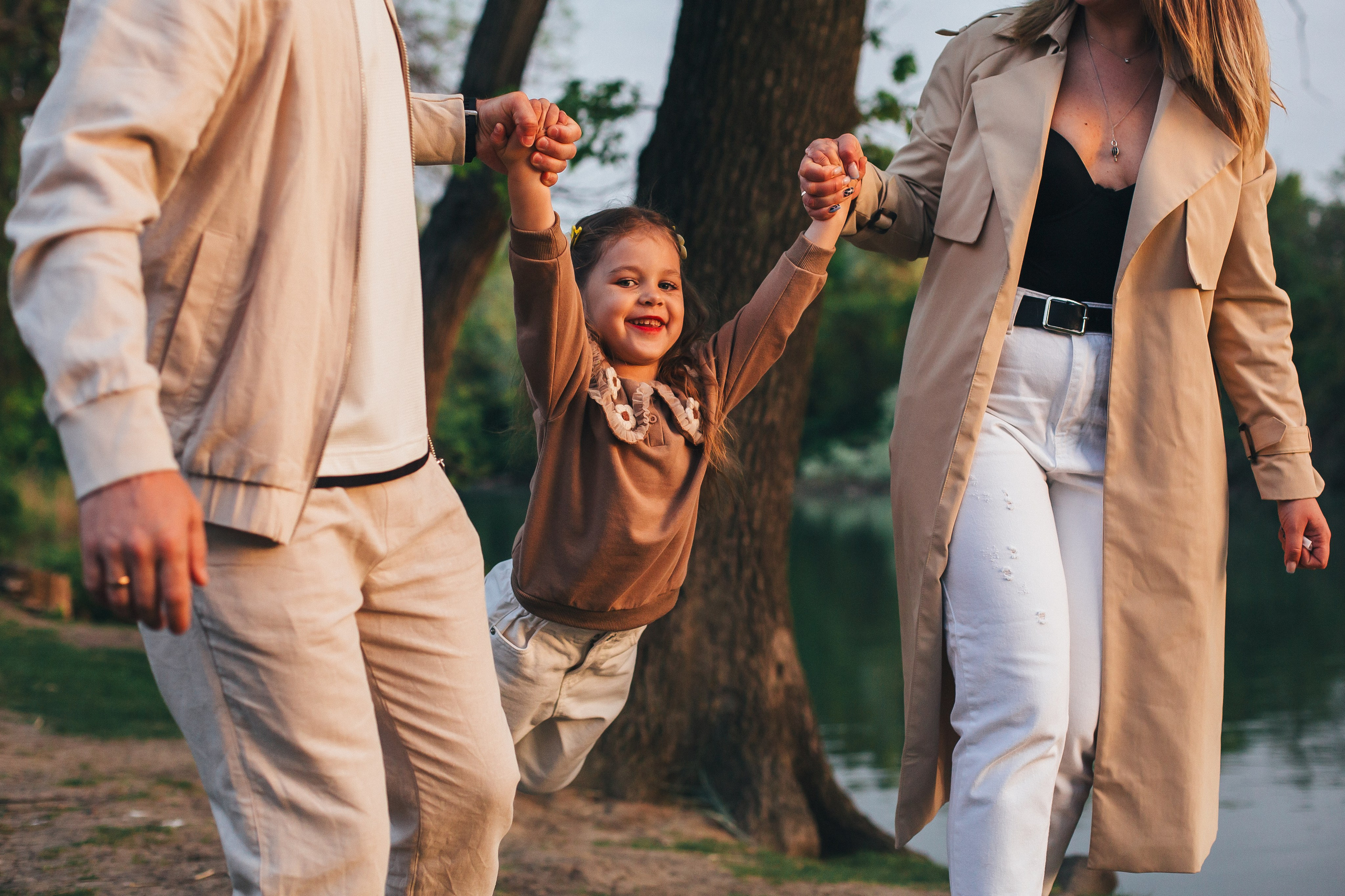 Семейная прогулка в парке. Фотограф Оксана Будко