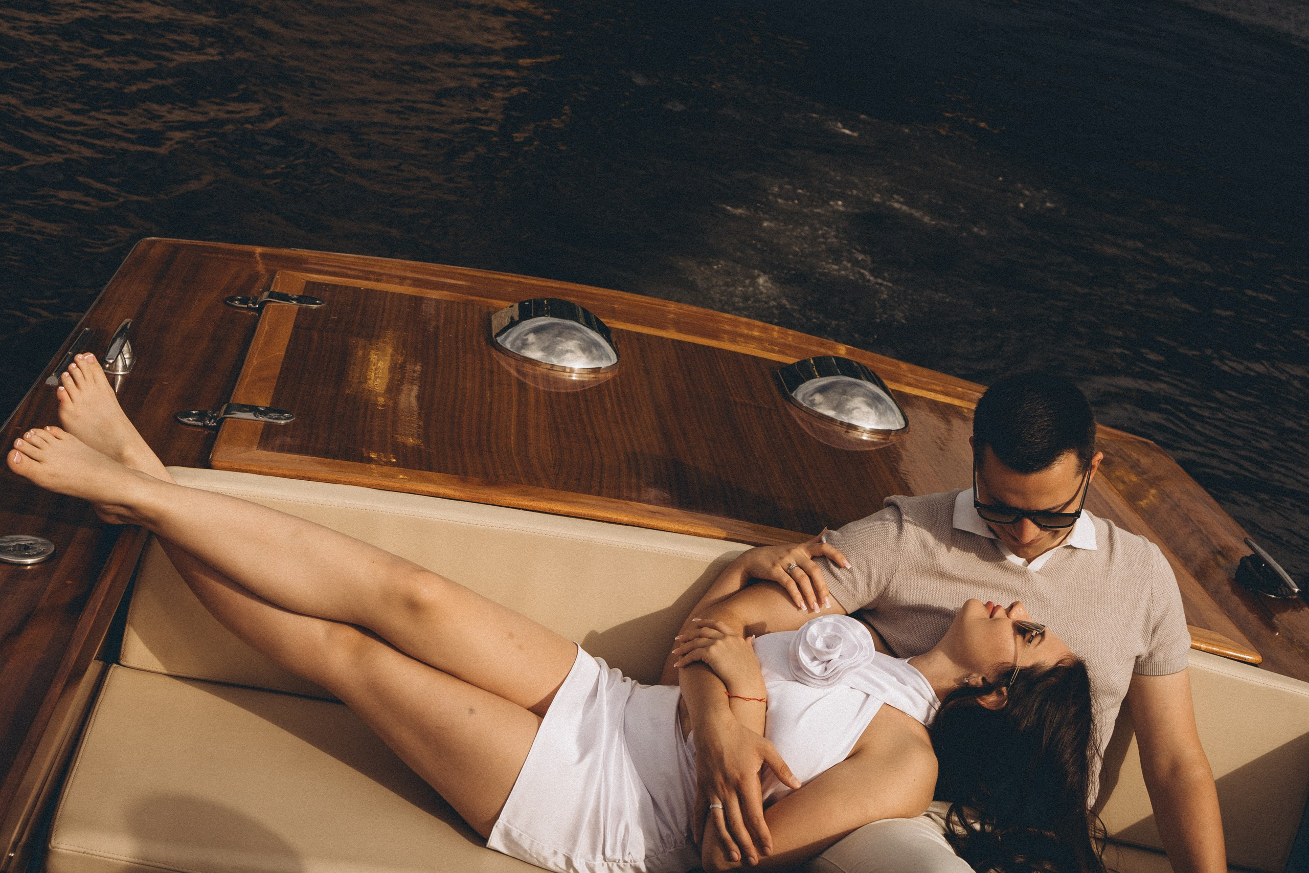 СВАДЕНБНАЯ СЬЕМКА НА КАТЕРЕ ПО КАНАЛАМ САНКТ-ПЕТЕРБУРГА И В АКВАТОРИИ НЕВЫ. Профессиональный фотограф, Санкт-Петербург — Виктория Богомолова