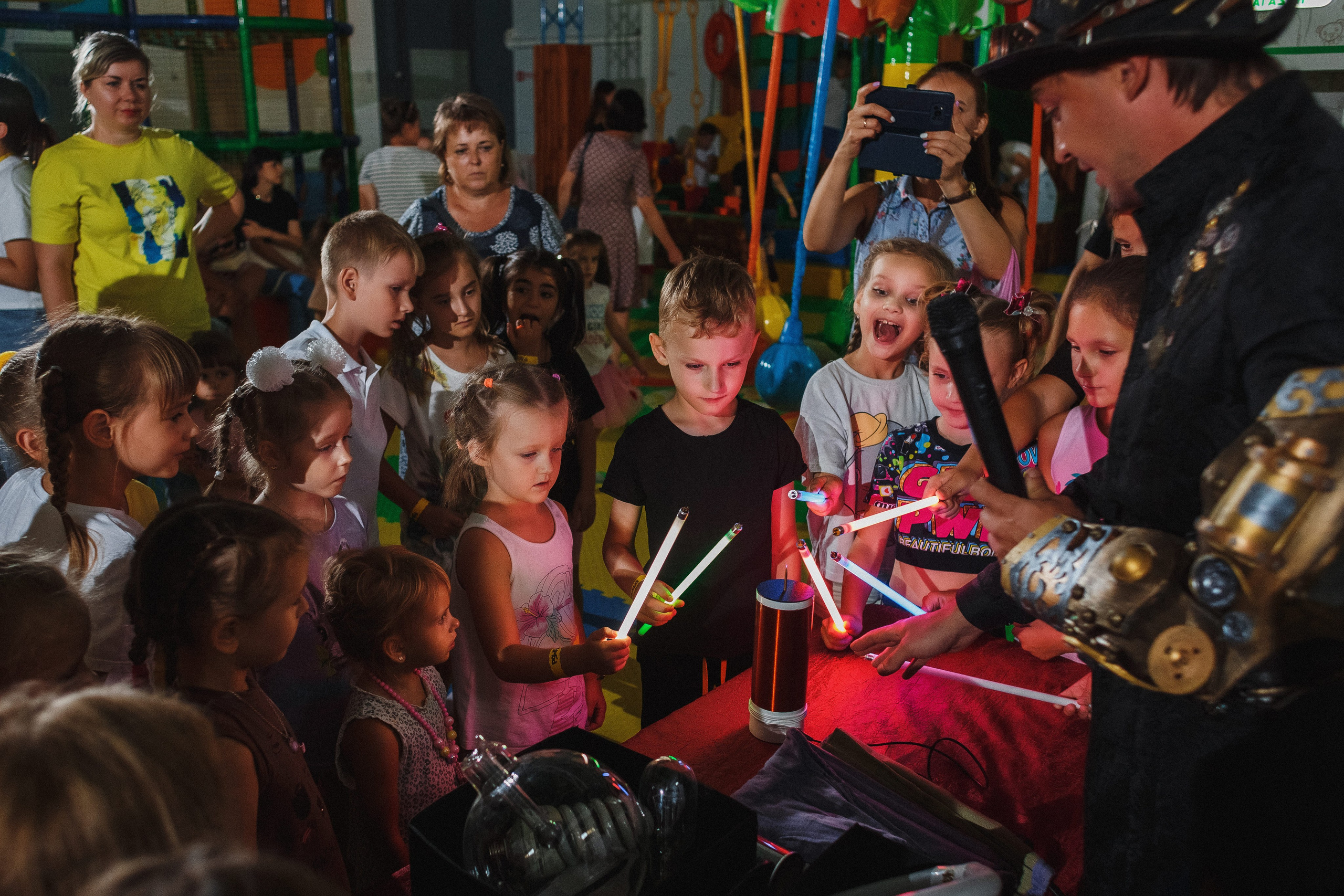 Волшебные моменты: детский праздник в игровой Клумба, Таганрог. Свадебный и семейный фотограф в Таганроге Бакарюк Антон