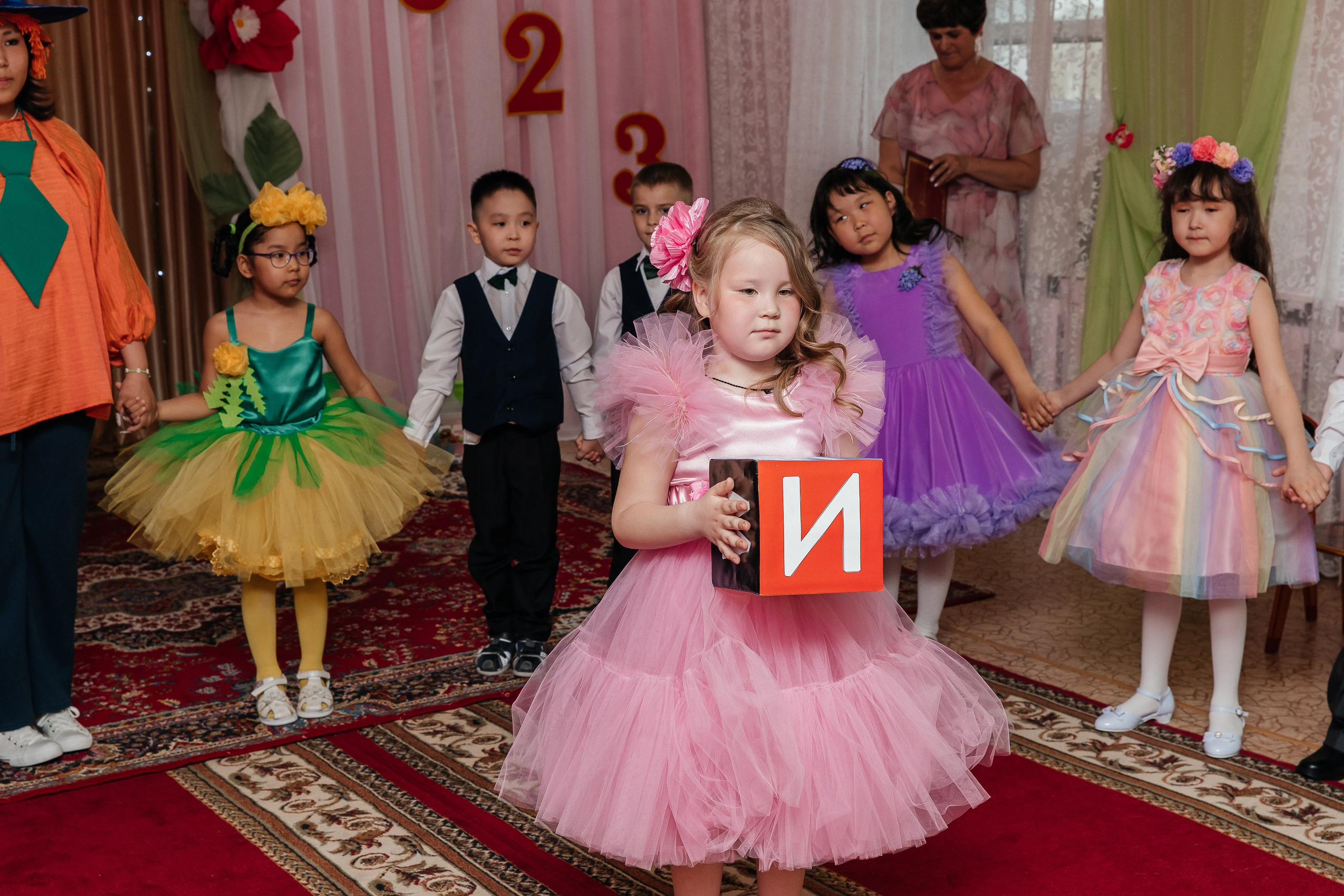 Выпускной Солнышко 2023. Воронистая Анастасия. Фотограф Якутия, Томпонский район