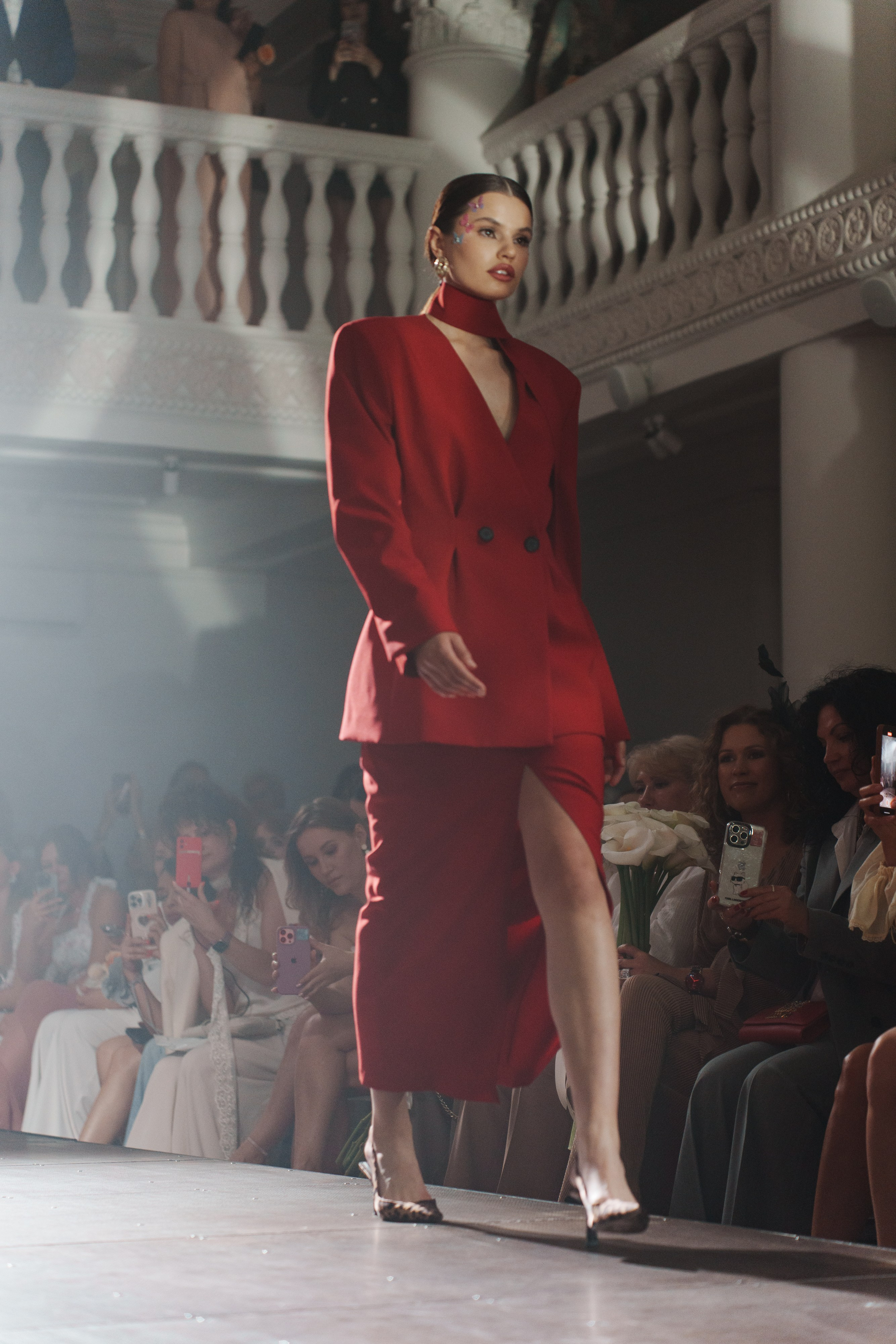 Репортаж |Модный показ Flower Inspiration |. Репортажный фотограф в Калининграде Екатерина Суханова