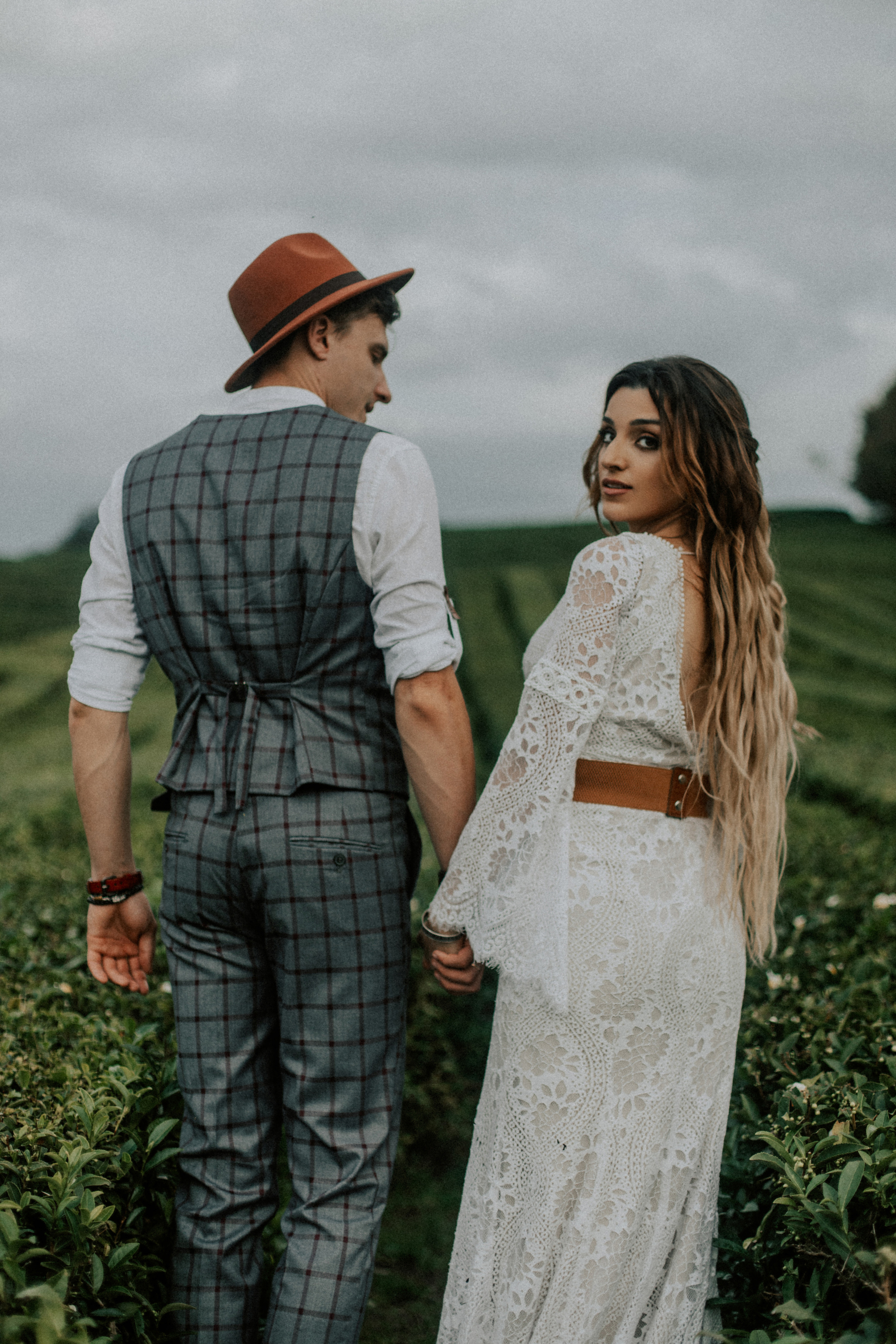 Дима и Аня. Чайная плантация. ФОТОГРАФ Екатеринбург Москва Анастасия Замесина